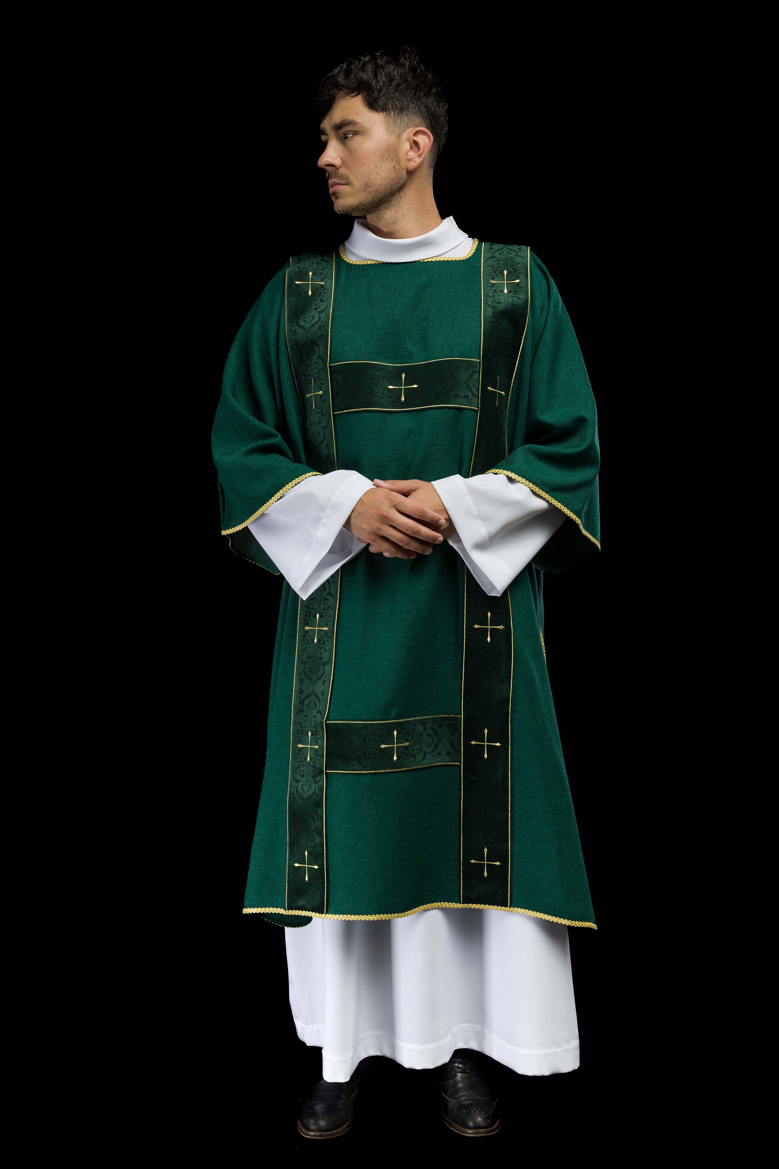 Green dalmatic with velvet bands and embroidered golden crosses - CHASUBLES.COM