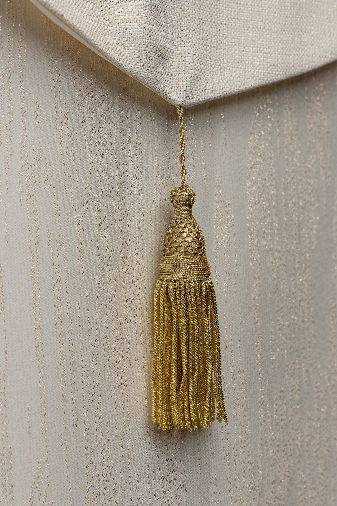 Ecru embroidered cope with a Marian symbol