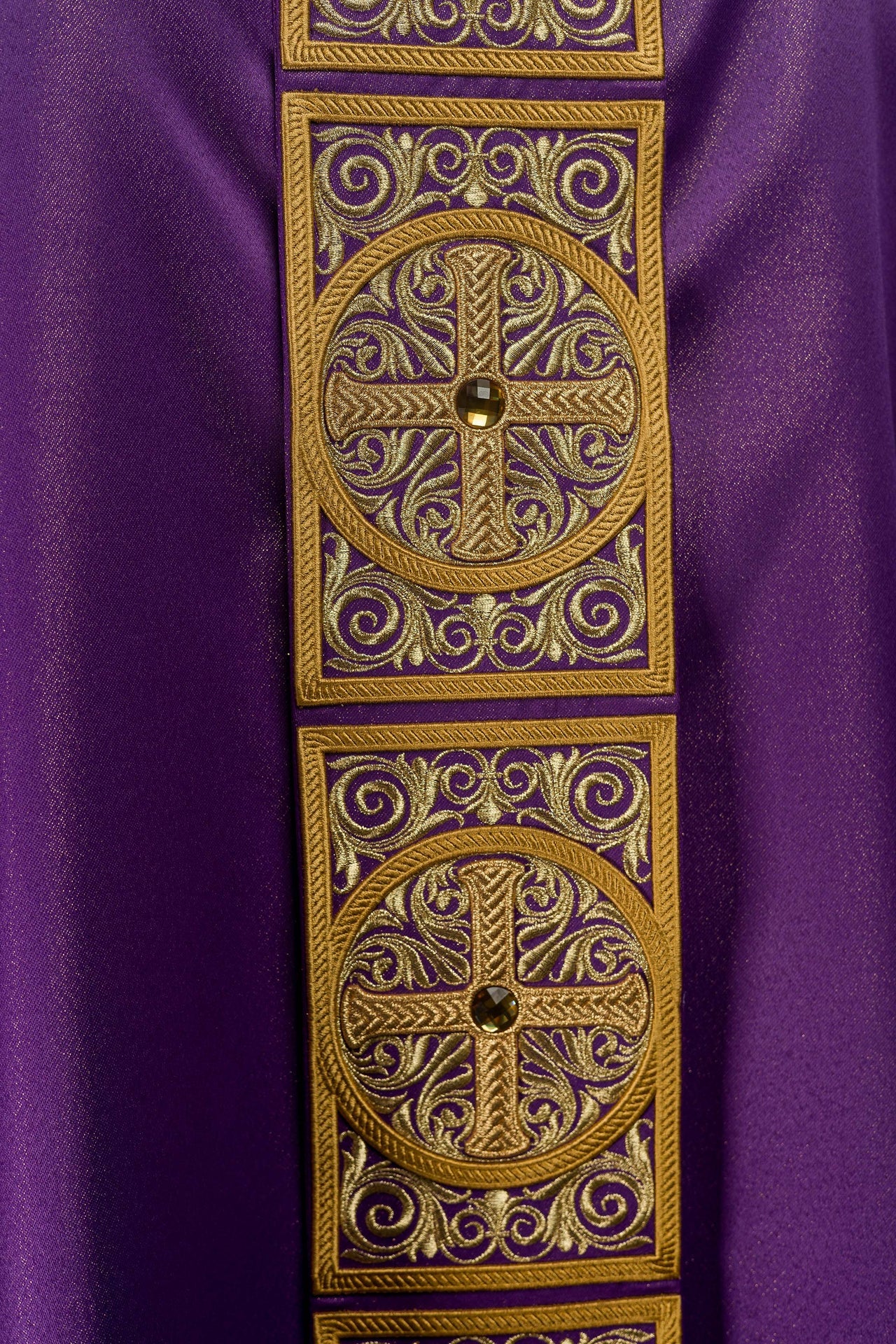 Purple Chasuble Richly Embroidered and Decorated with Stones - CHASUBLES.COM