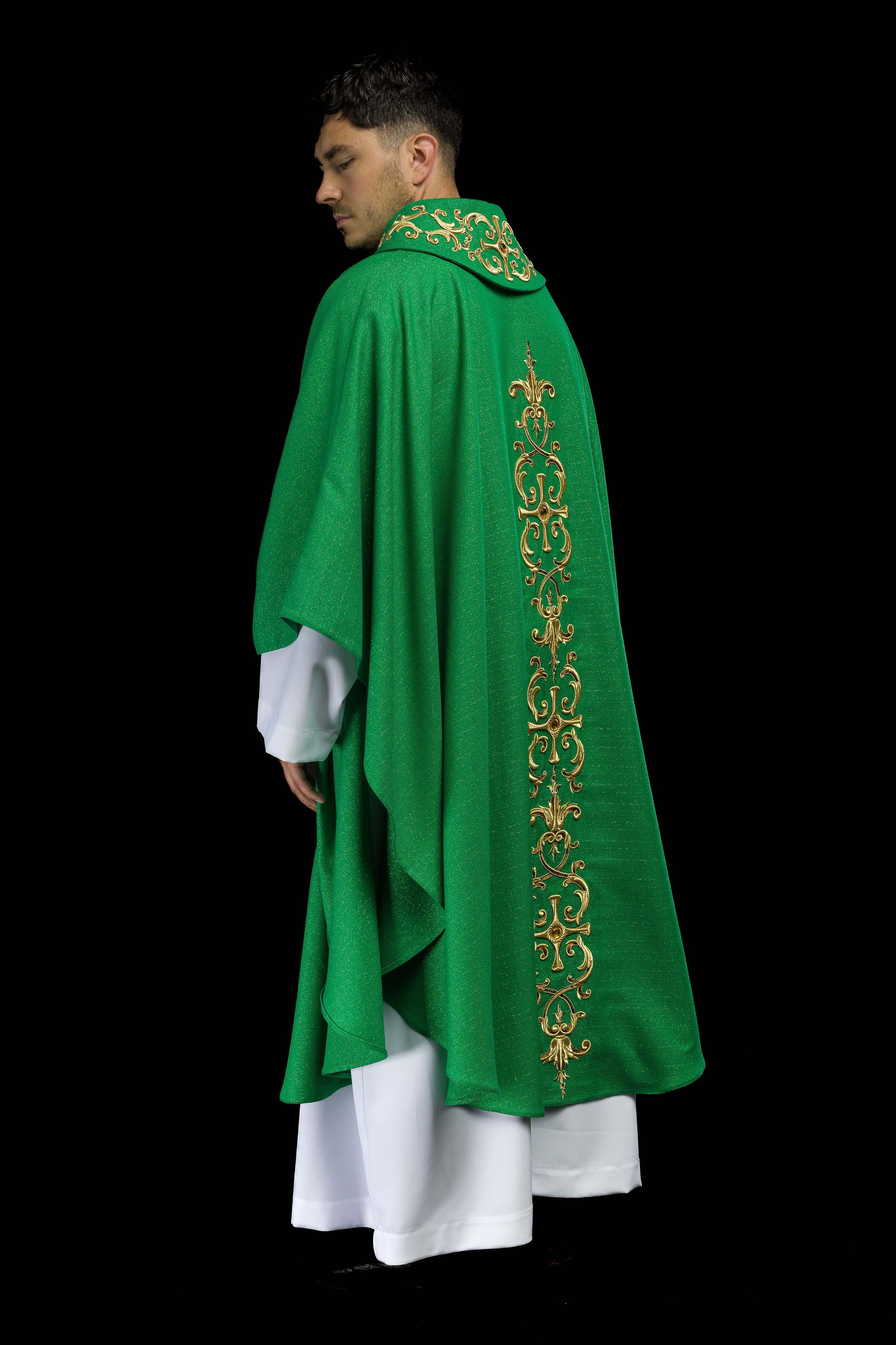 Green chasuble richly embroidered with gemstones - CHASUBLES.COM
