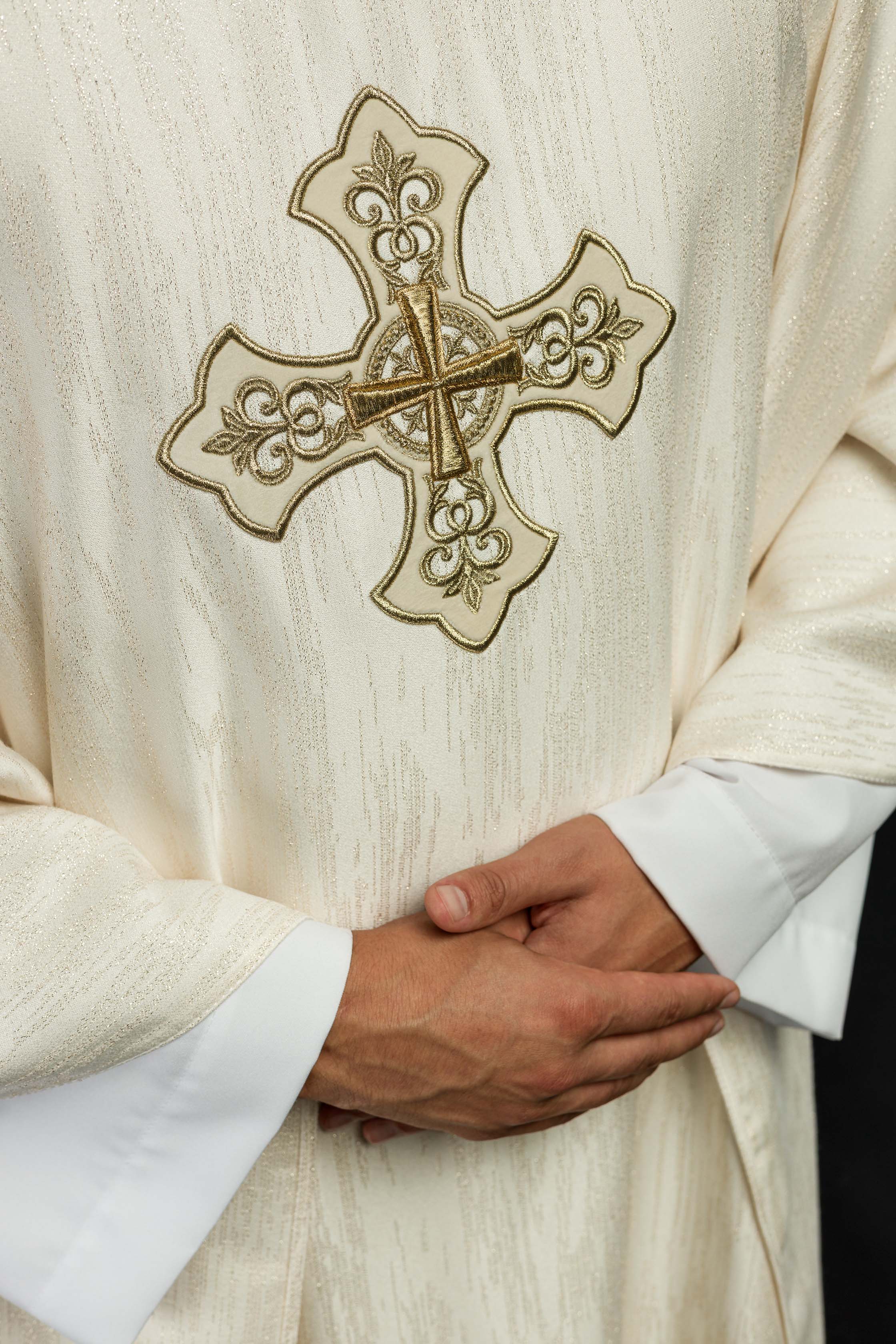 Ecru Liturgical Chasuble with Embroidered Cross – Ornamental Fabric - CHASUBLES.COM