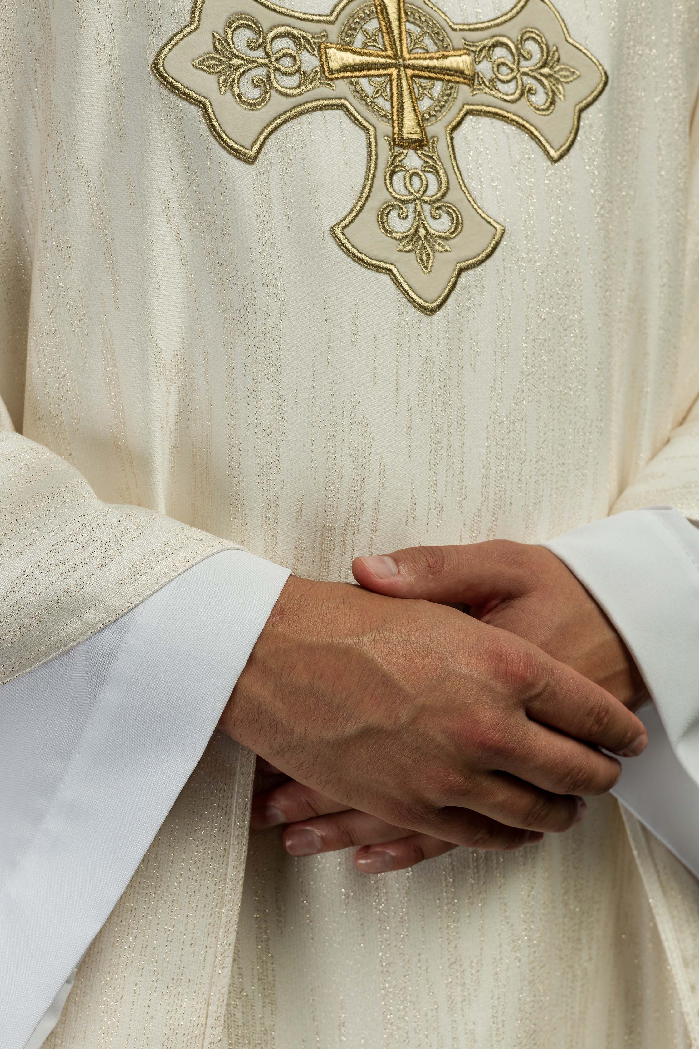 Ecru Liturgical Chasuble with Embroidered Cross – Ornamental Fabric - CHASUBLES.COM