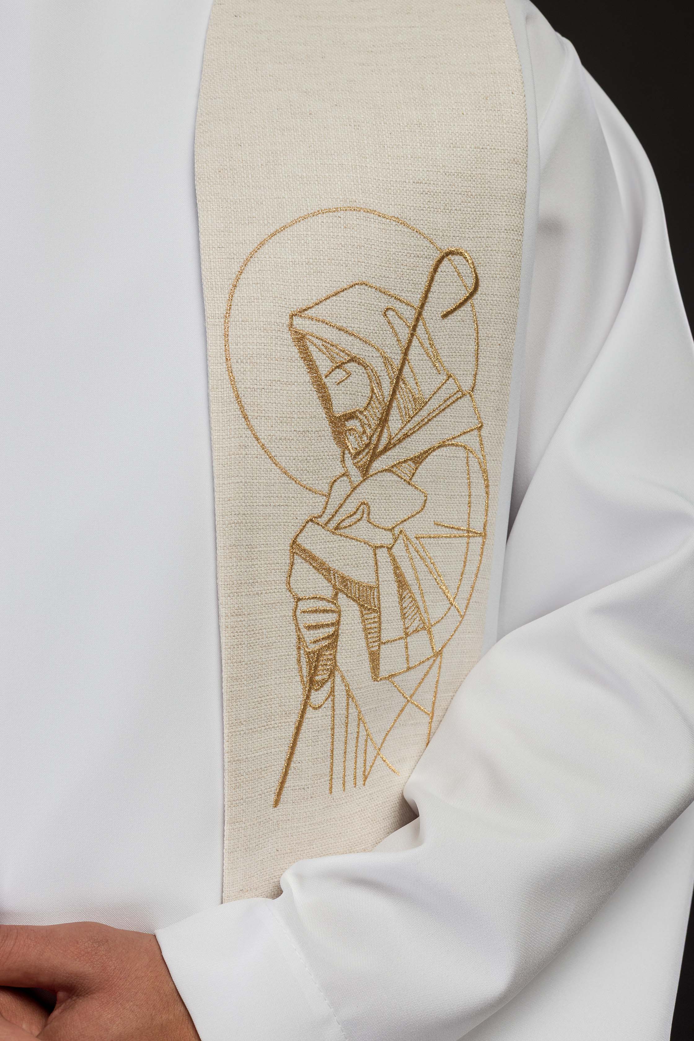Embroidered stole “Jesus the Good Shepherd” ecru - CHASUBLES.COM