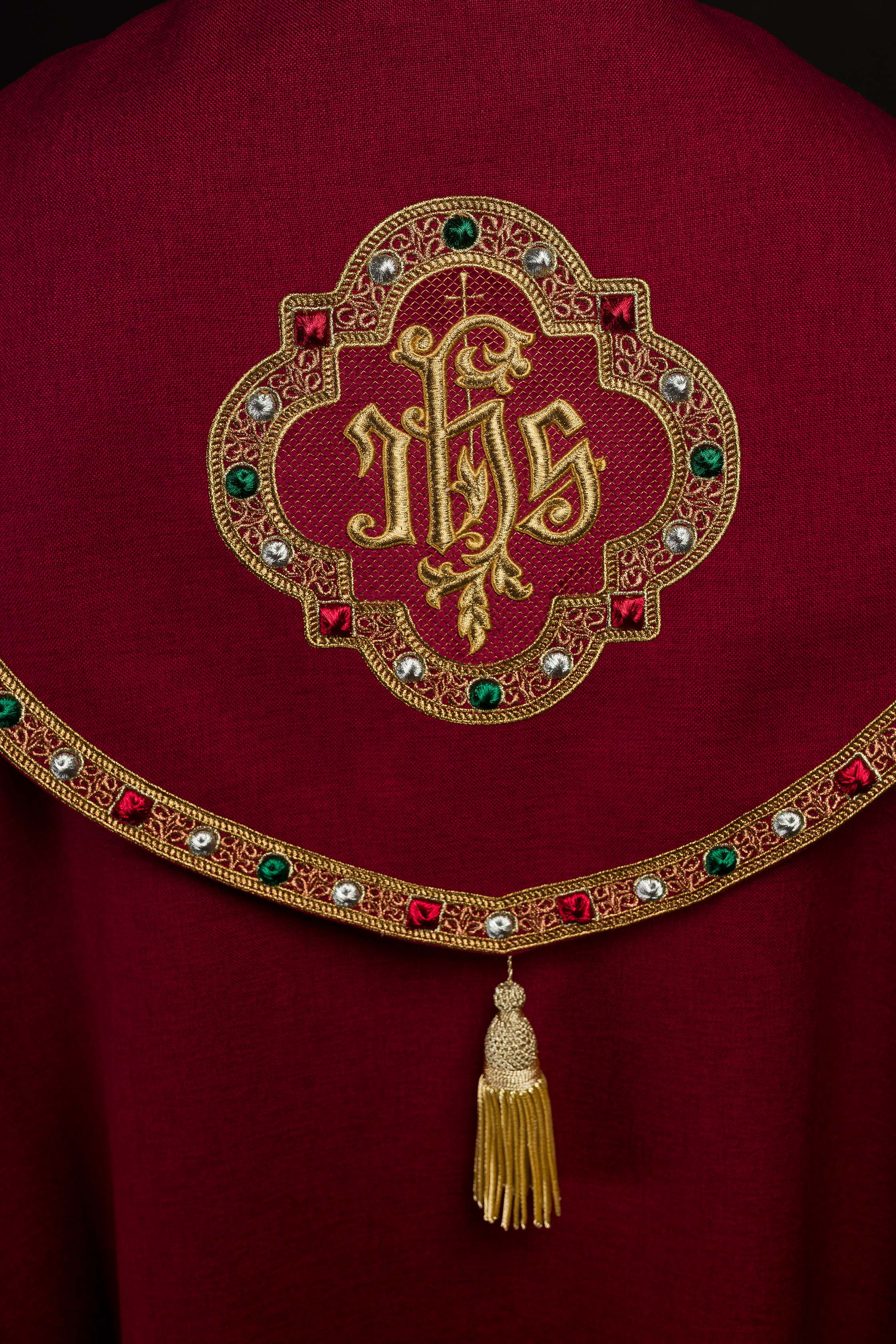 Liturgical cope in red finished with JHS embroidery - CHASUBLES.COM