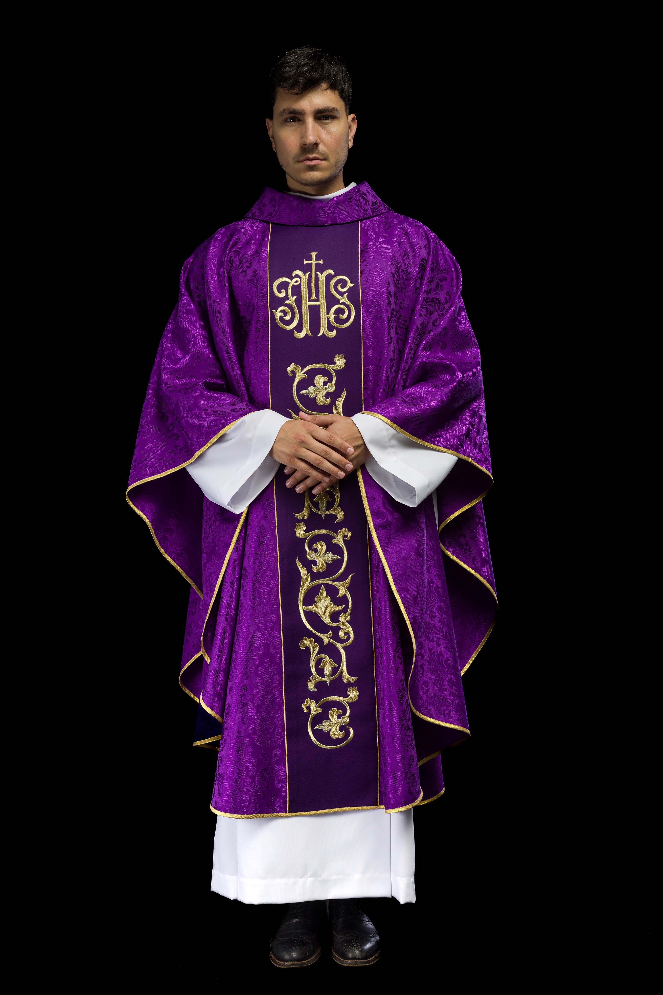 Purple chasuble made of jacquard texture with classic JHS motif - CHASUBLES.COM