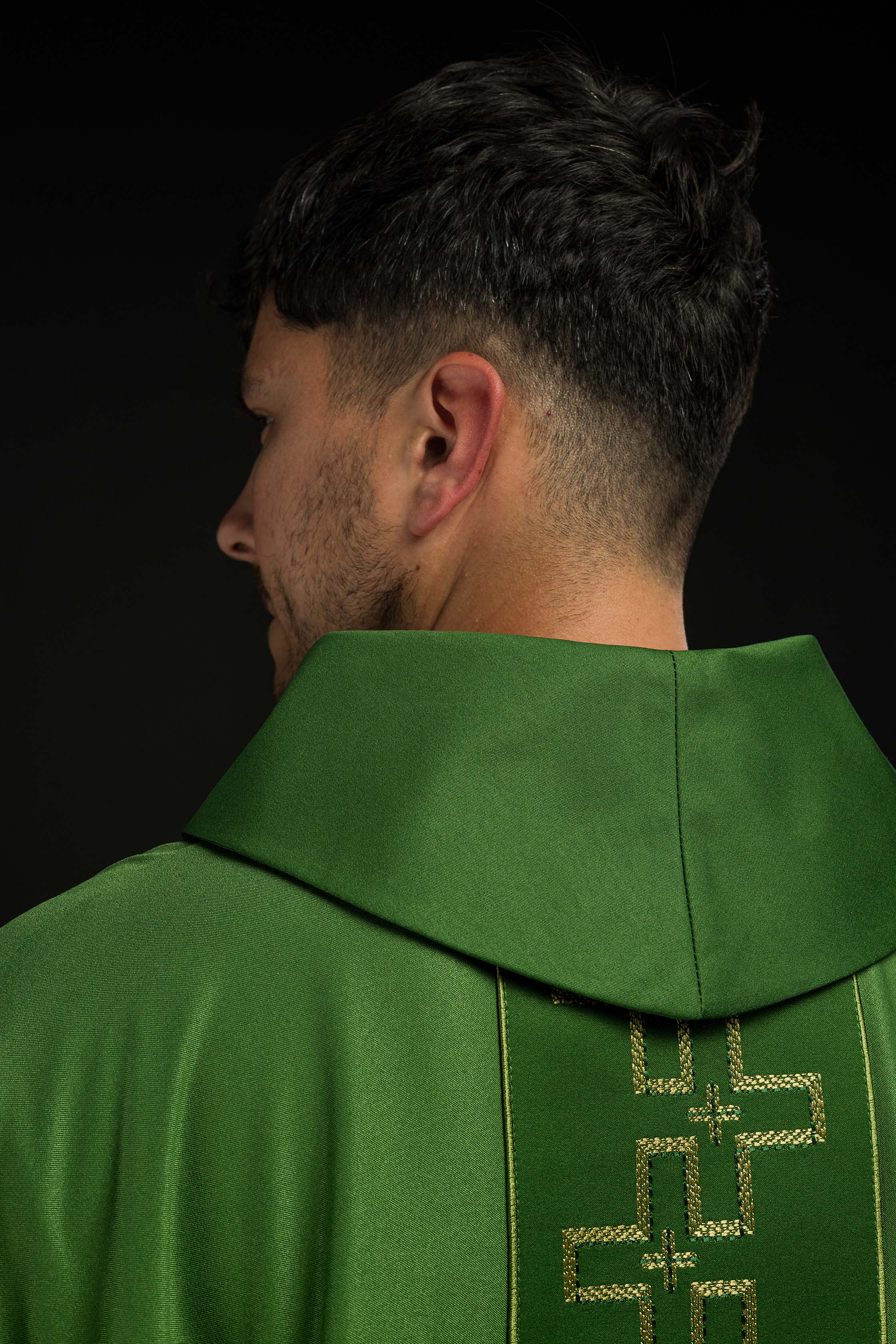 Chasuble with richly embroidered belt in embroidery of crosses in green color - CHASUBLES.COM