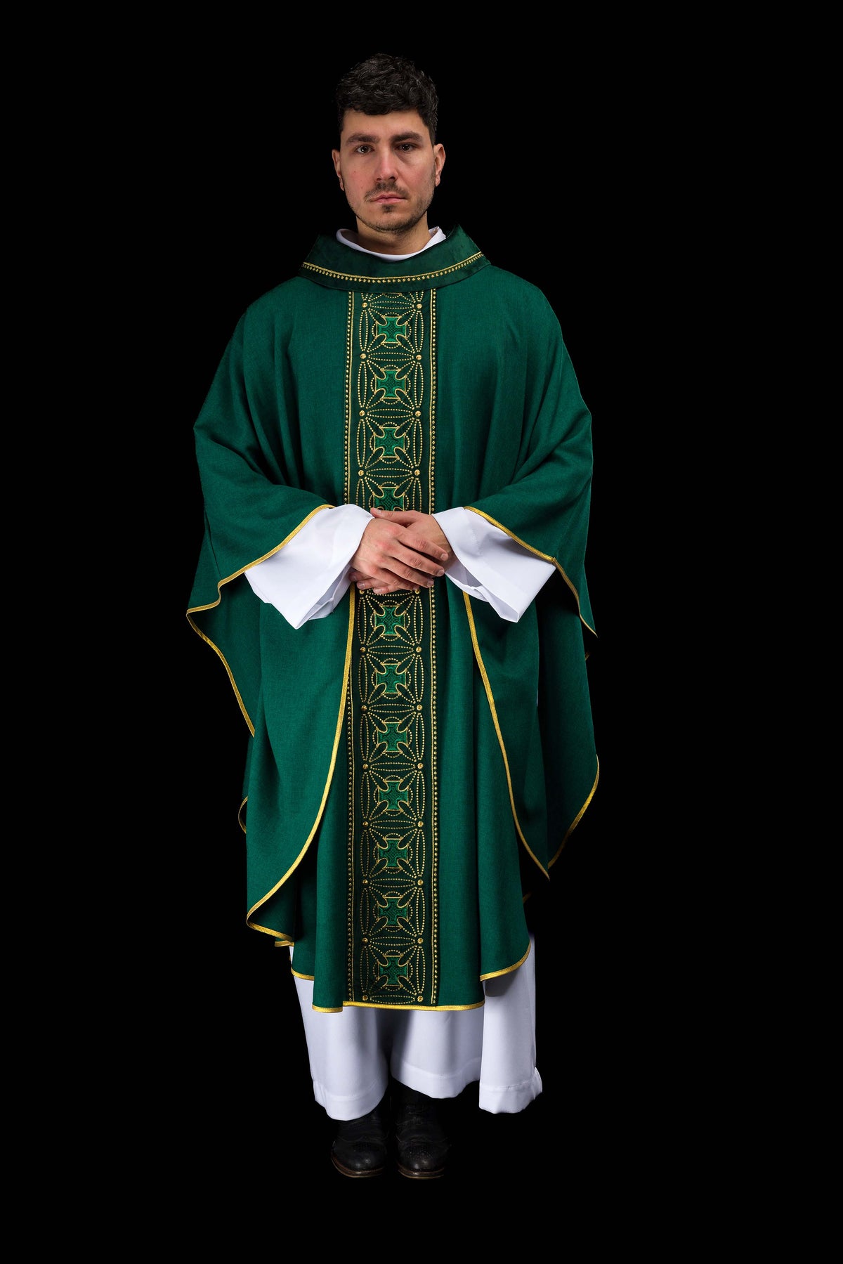 Liturgical chasuble with richly decorated belt with crosses in green color