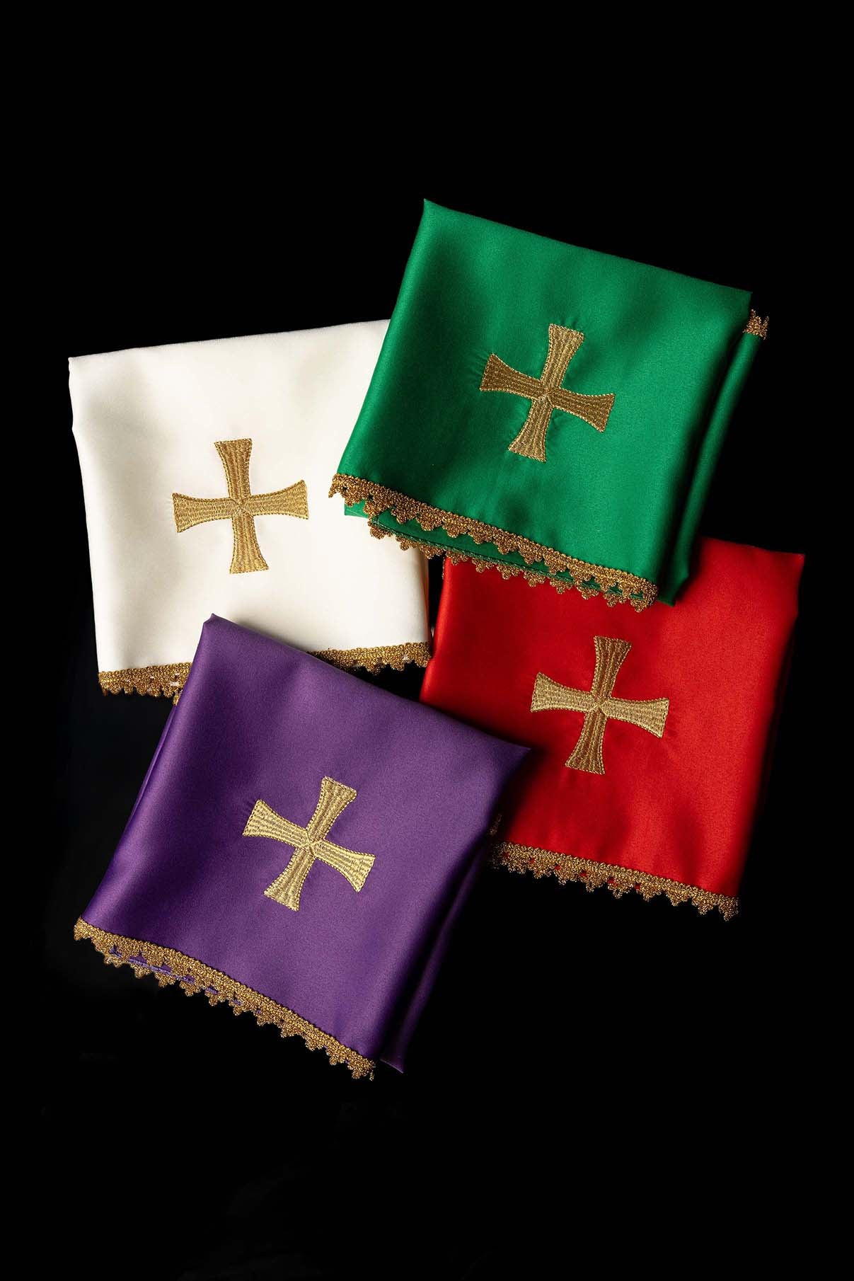 Chalice veil in 4 colors with golden cross embroidery