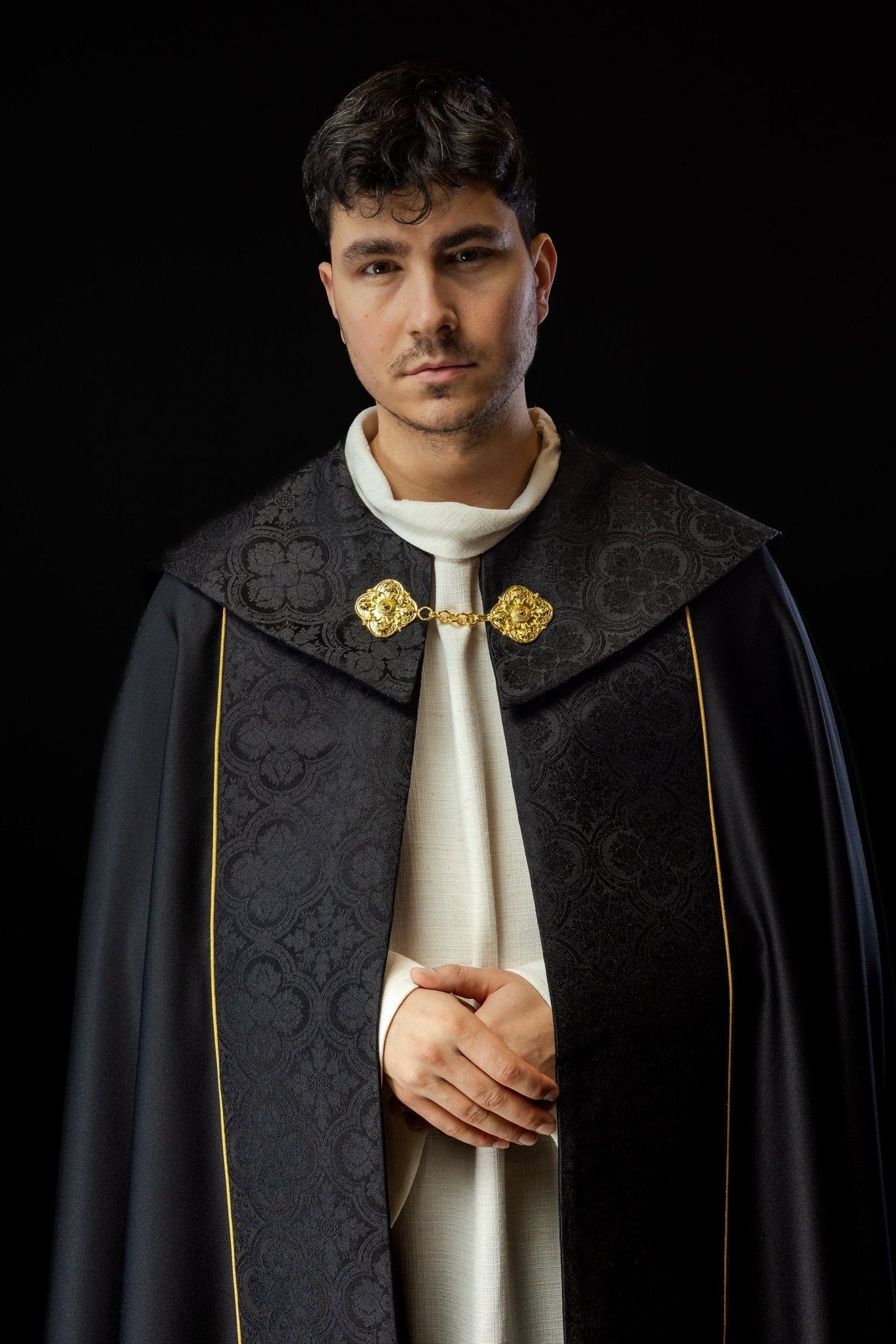 Black chasuble with gold cross embroidered on jacquard KKP/225/07/20 POMPON 145cm - HAFTINAUSA.COM