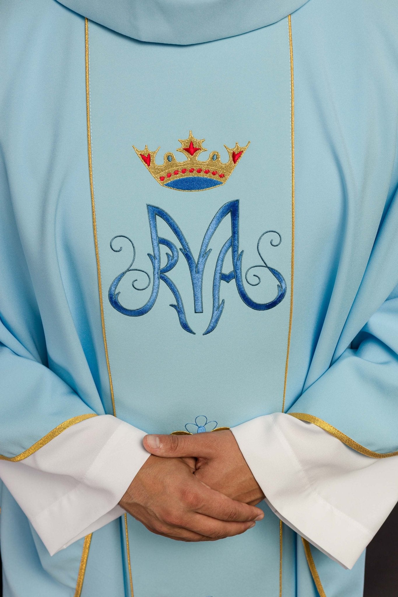 Blue liturgical chasuble with gold Marian embroidery KOR/128/06/01 NIEBIESKI - HAFTINAUSA.COM