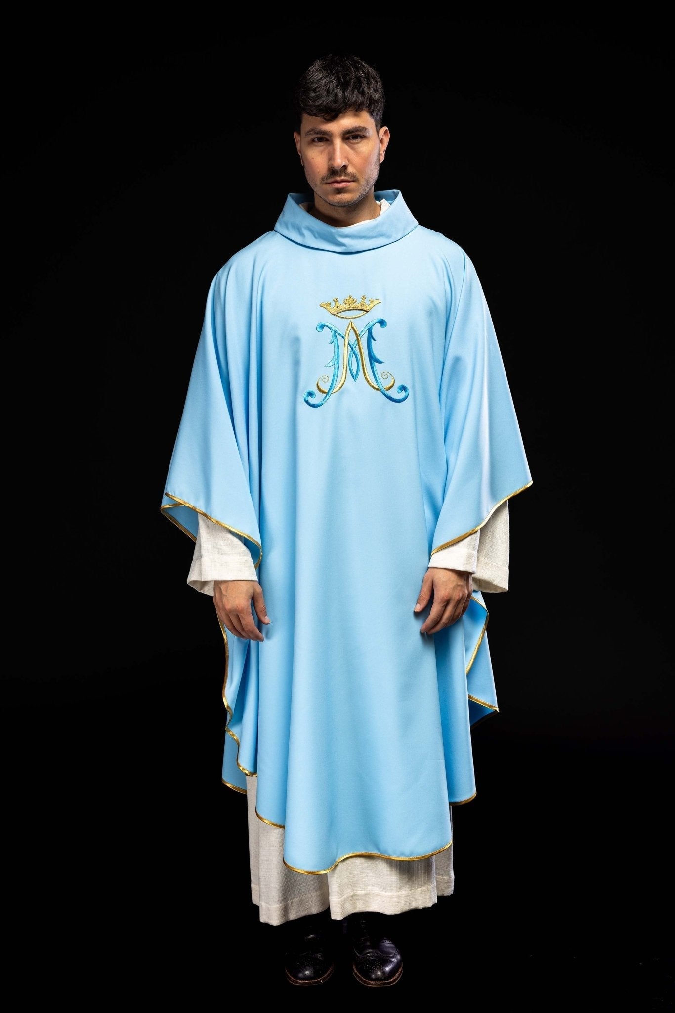 Blue Marian chasuble with gold embroidery KOR/090/06/12 NIEBIESKI - HAFTINAUSA.COM