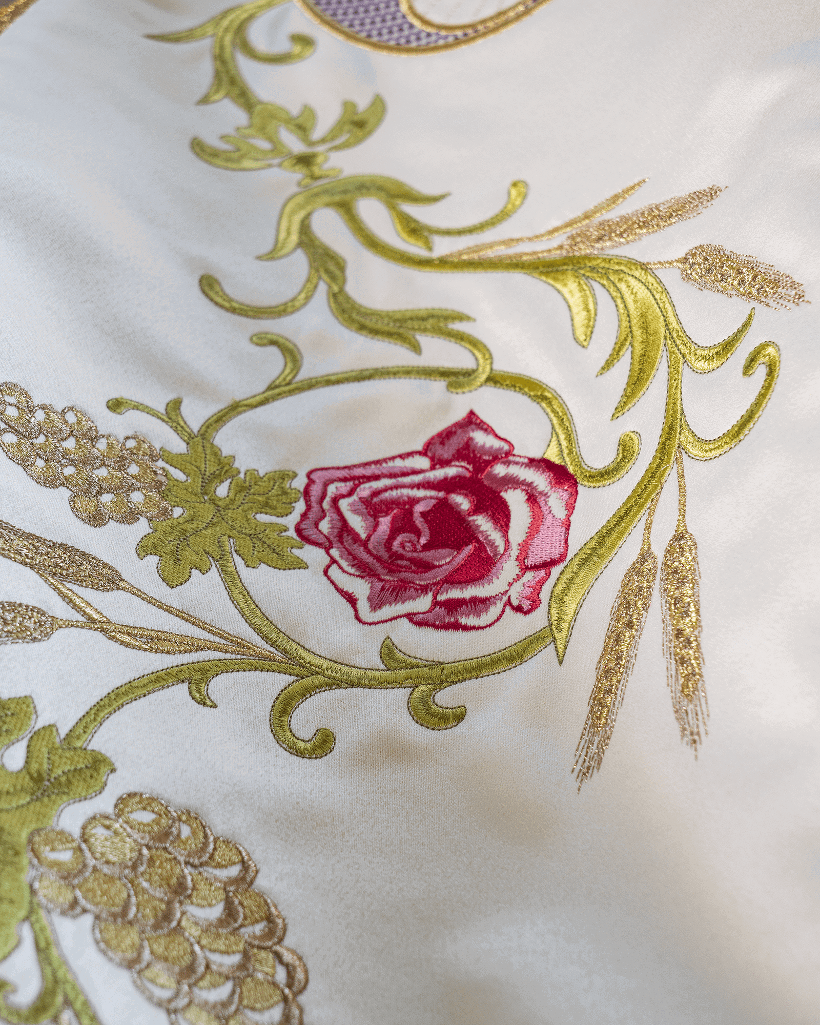 Canopy embroidered with colorful flower motifs KBA/006 130*160 - HAFTINAUSA.COM