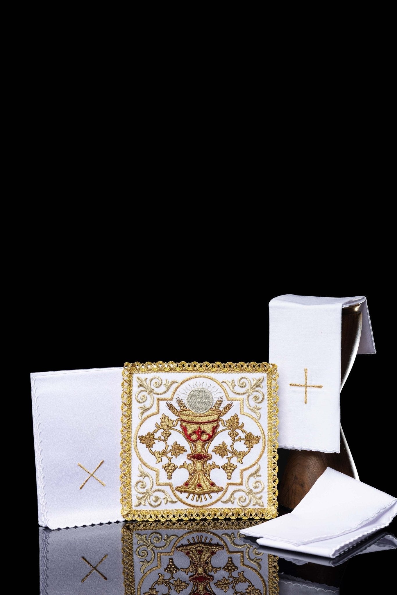 Chalice linen embroidered with the symbol of the Eucharistic Chalice KK/5013 - HAFTINAUSA.COM