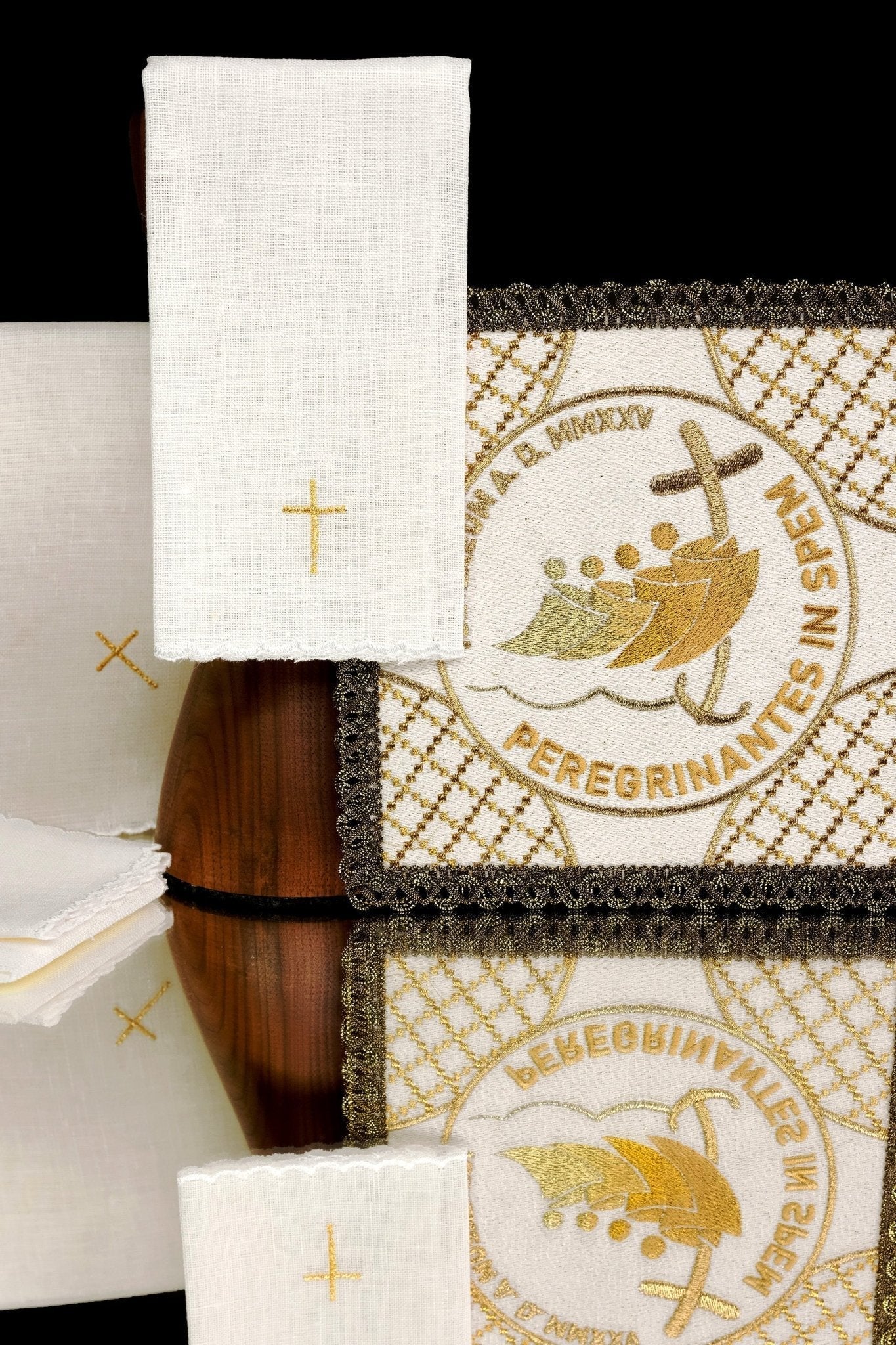 Chalice Linen Set with JUBILEE ROME 2025 logo JR/015/C1 - HAFTINAUSA.COM