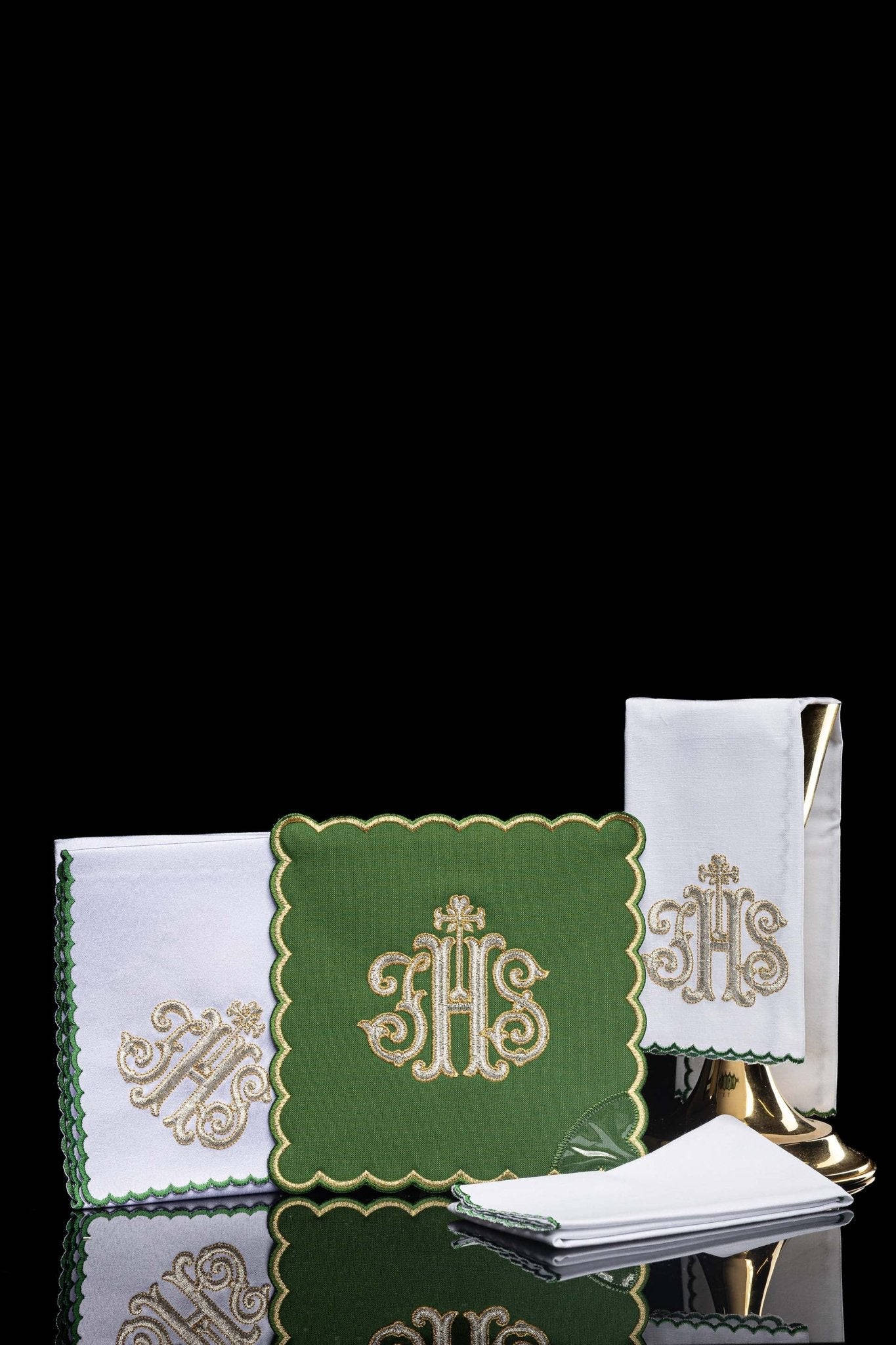 Chalice Linens Embroidered in Green with IHS KK/072/01 - CHASUBLES.COM