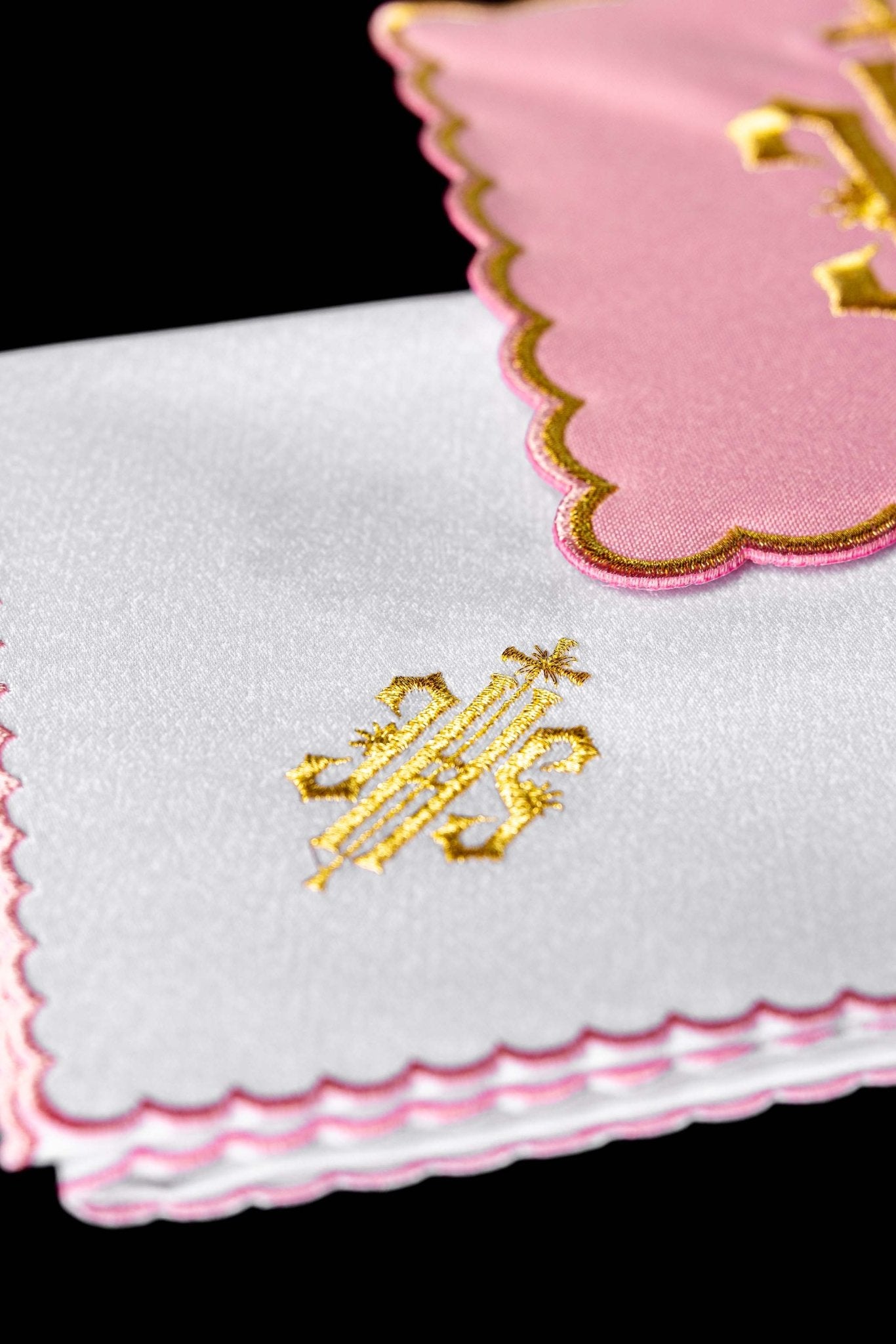 Chalice Linens Embroidered Pink IHS KK/029/08 - CHASUBLES.COM