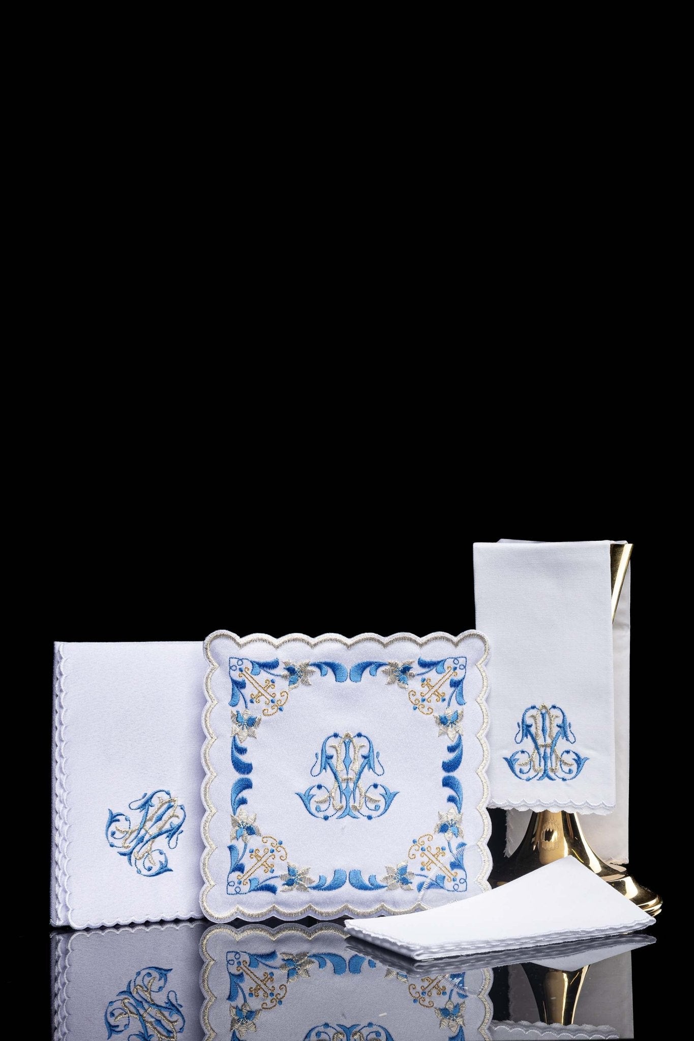 Chalice Linens with Blue Trim and Marian Embroidery KK/092 - CHASUBLES.COM