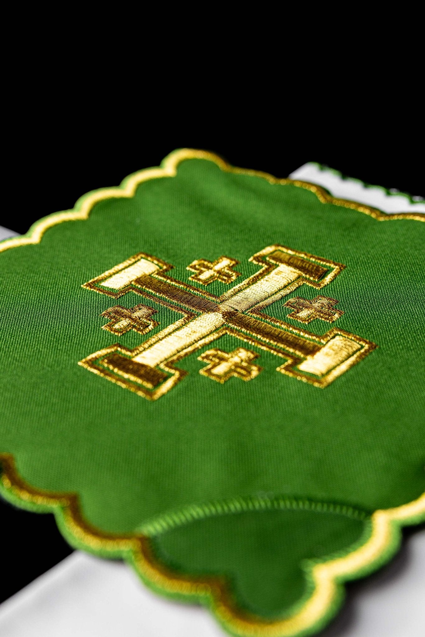 Chalice Linens with Cross Motif KK/030/01 - CHASUBLES.COM