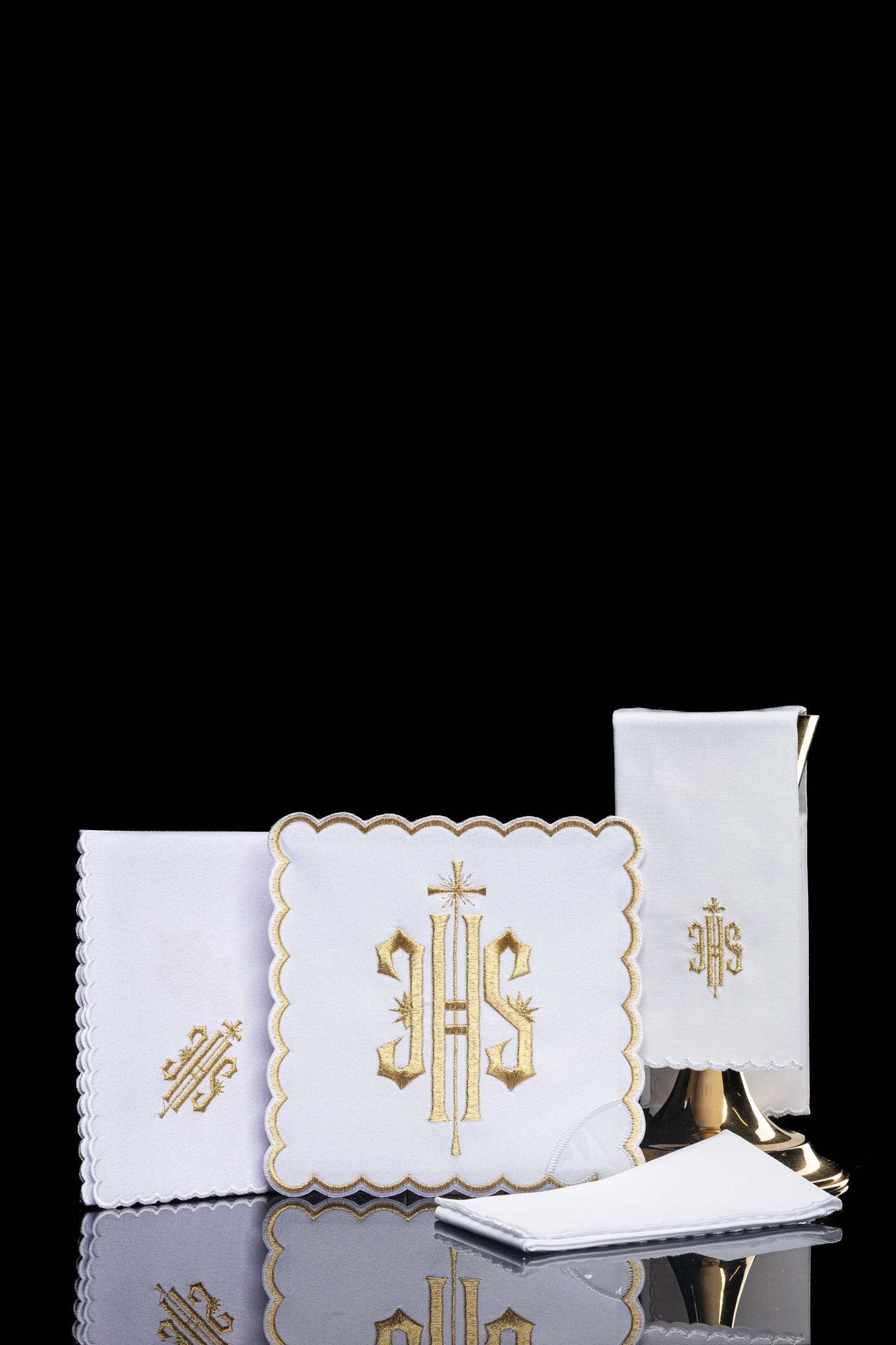 Chalice Linens with Golden Trim and IHS Embroidery KK/029/04 - CHASUBLES.COM