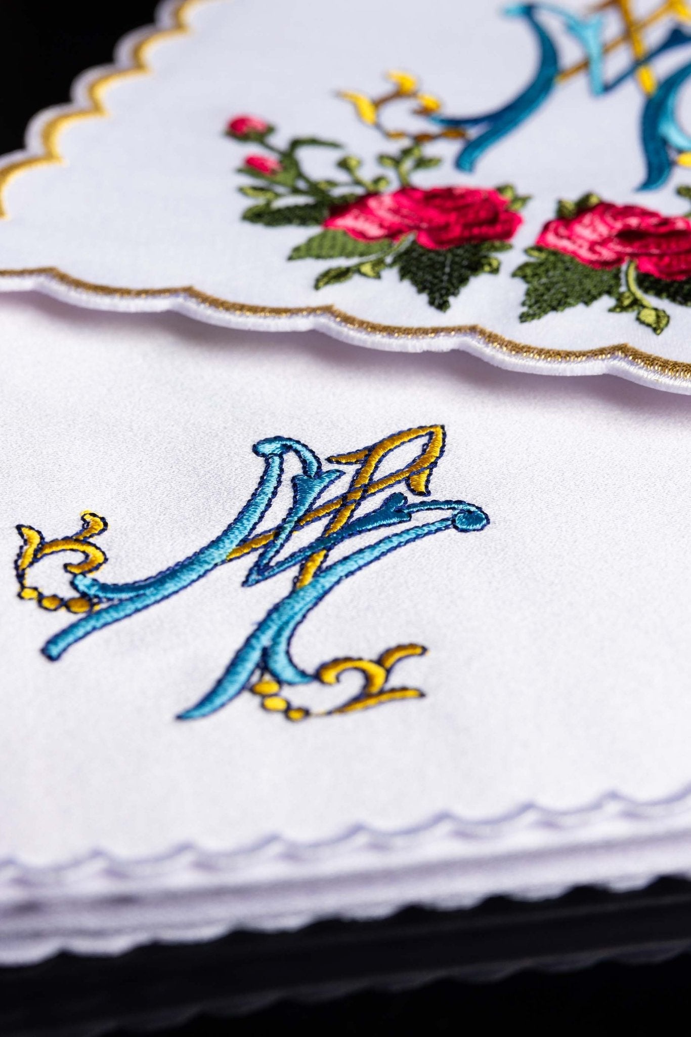 Chalice Linens with red and blue Marian Embroidery KK/078 - CHASUBLES.COM