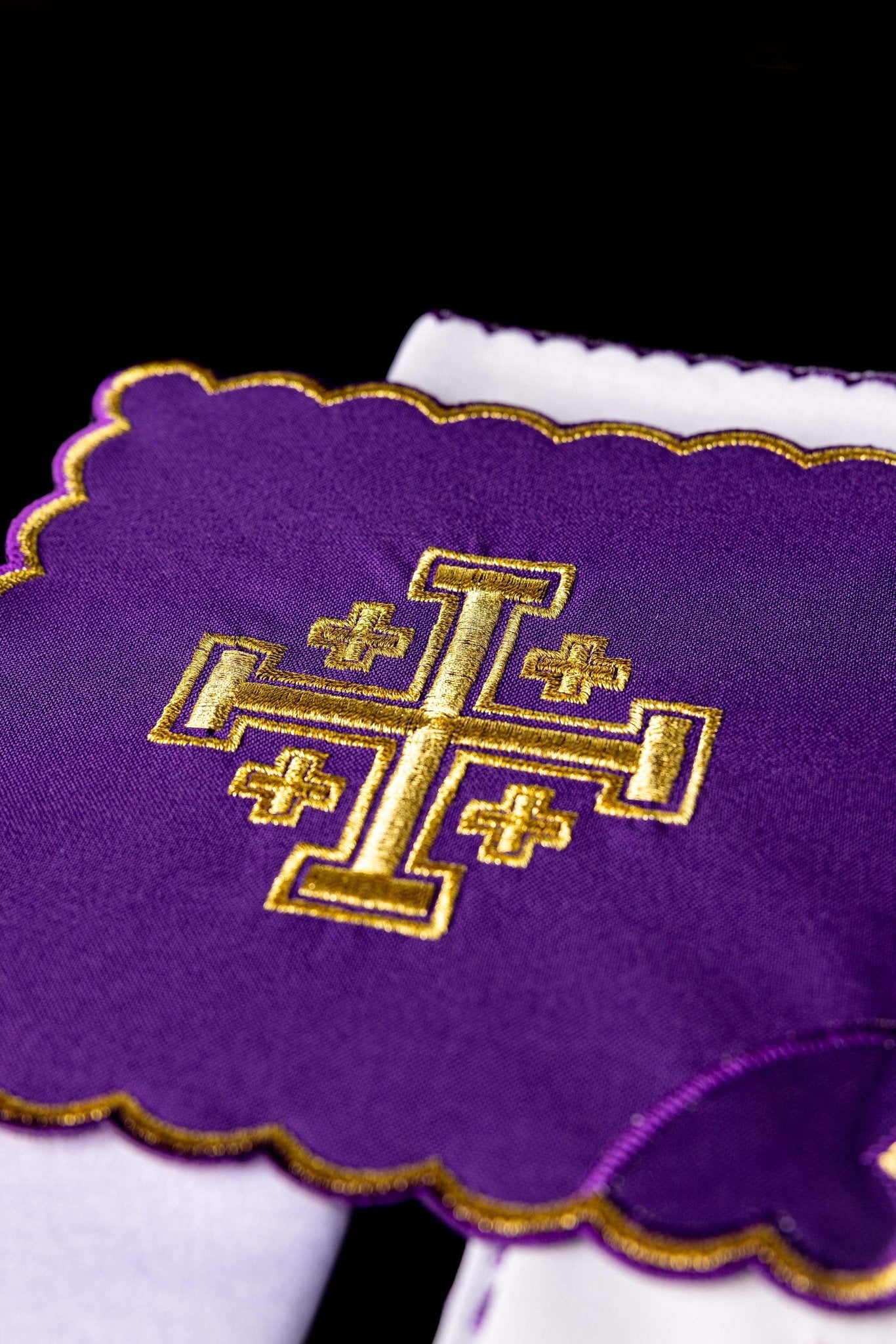 Chalice Set with purple Pall and Jerusalem Cross embroidery KK/030/03 - CHASUBLES.COM