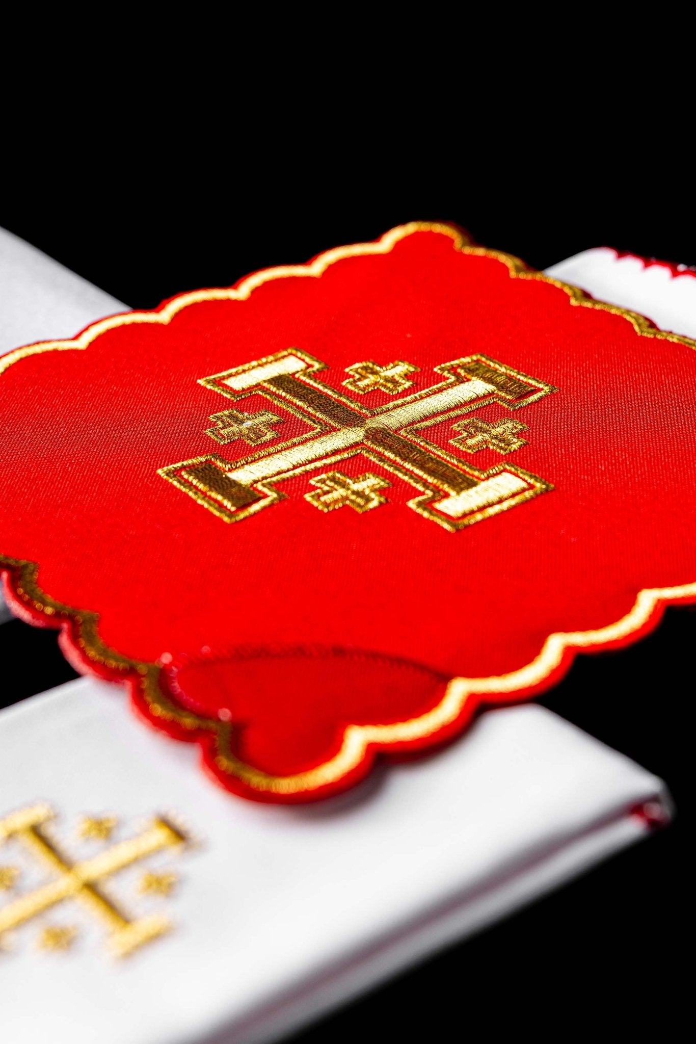 Chalice Set with red Pall and Jerusalem Cross embroidery KK/030/02 - CHASUBLES.COM