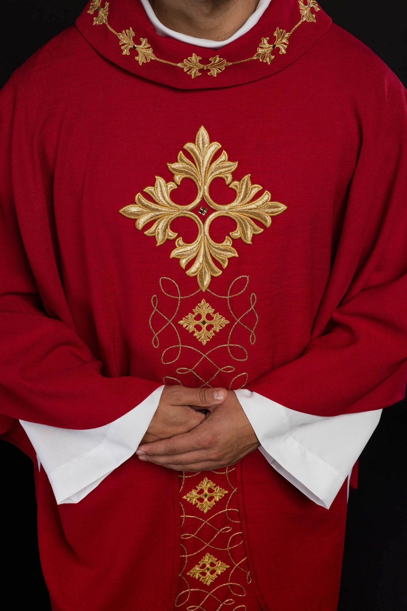 Chasuble embroidered with cord and stones LE/7018/02 - CHASUBLES.COM