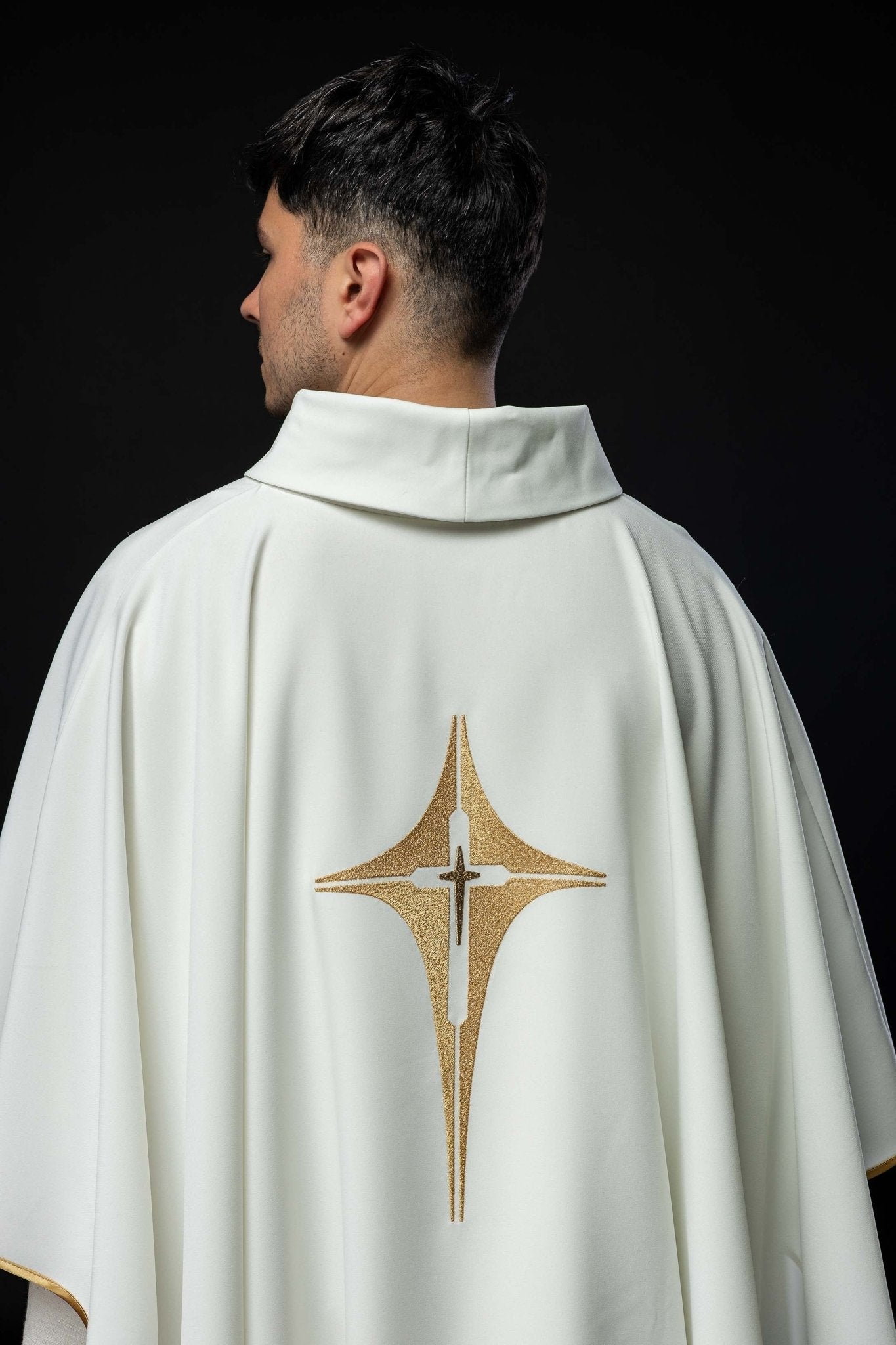 Chasuble embroidered with cross pattern in ecru KOR/002/05/12 ECRU - HAFTINAUSA.COM