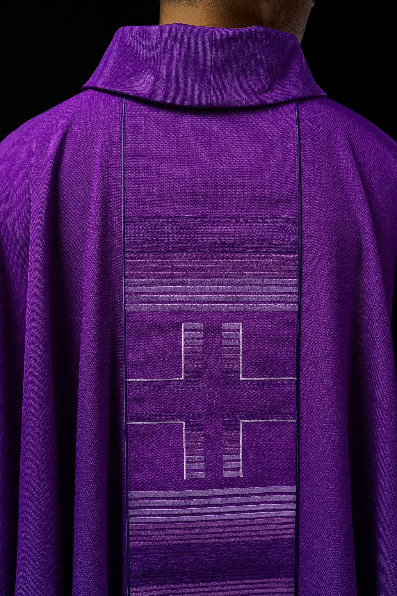 Chasuble embroidered with Crosses in purple HA7032 - 03 FIOLET - HAFTINAUSA.COM