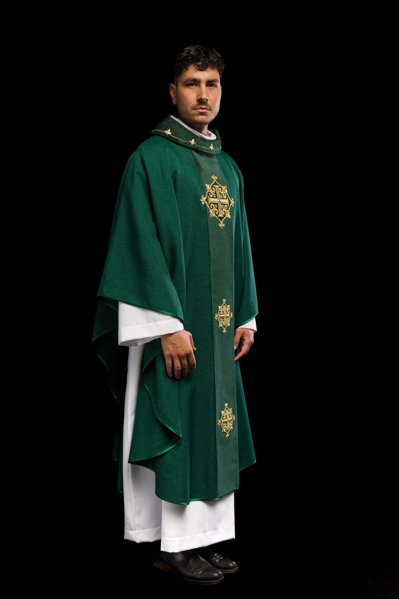 Chasuble embroidered with Green Cross LE/7030/01 - HAFTINAUSA.COM