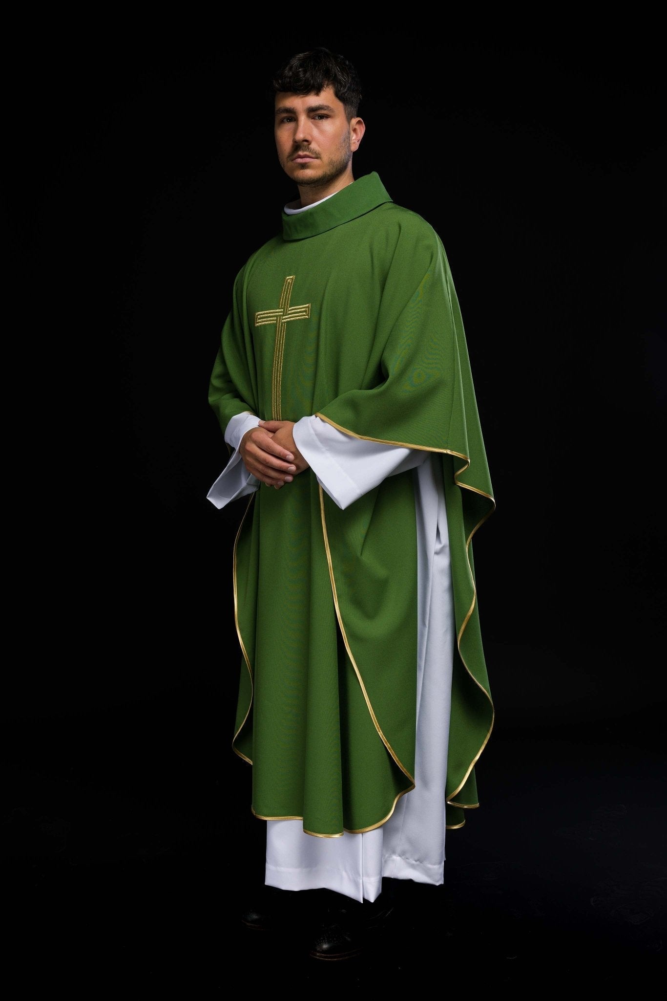 Chasuble embroidered with Green Cross KOR/018/01/12 ZIELONY - HAFTINAUSA.COM