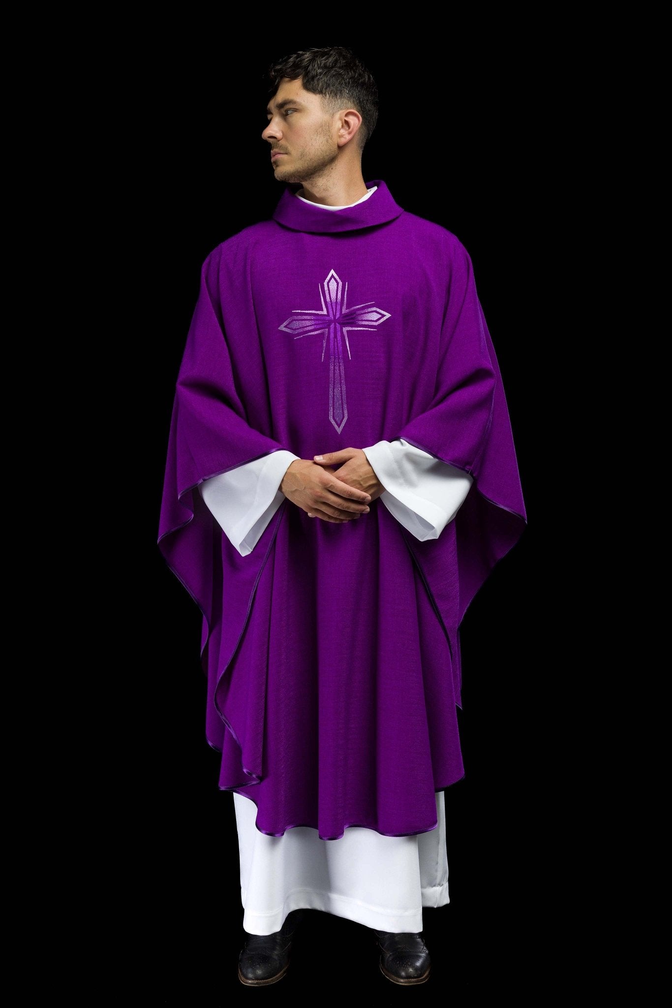 Chasuble embroidered with Green Cross HA7034-03 FIOLET - CHASUBLES.COM