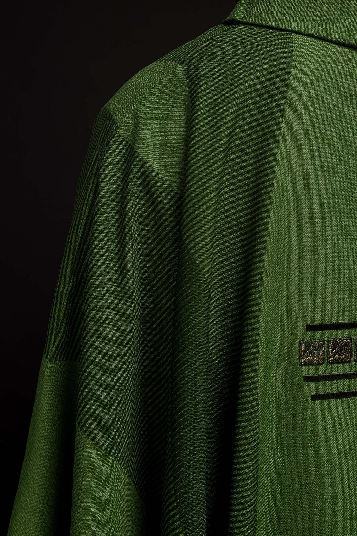 Chasuble embroidered with green print and embroidery HA7036 - 01 ZIELONY - HAFTINAUSA.COM