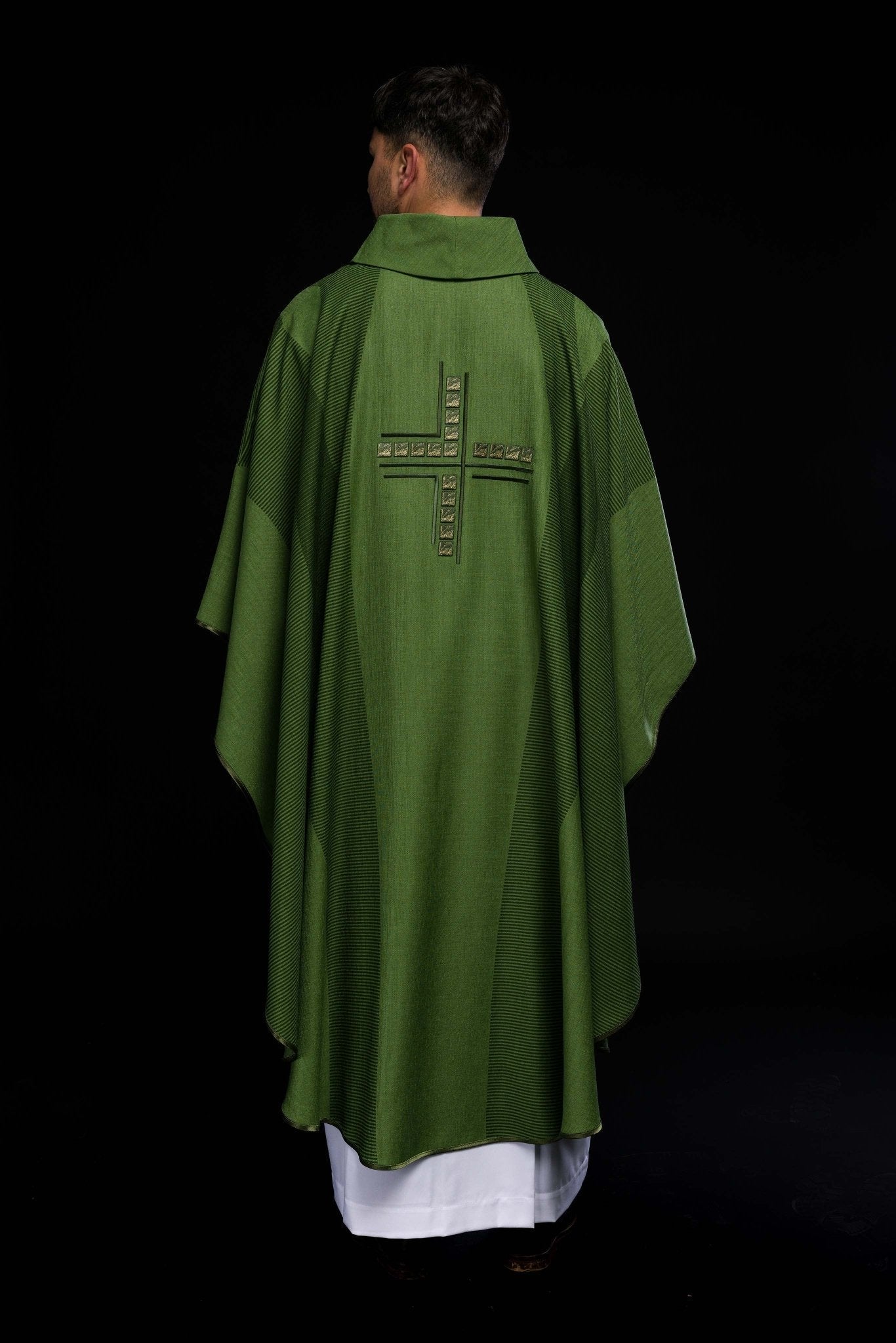 Chasuble embroidered with green print and embroidery HA7036 - 01 ZIELONY - HAFTINAUSA.COM