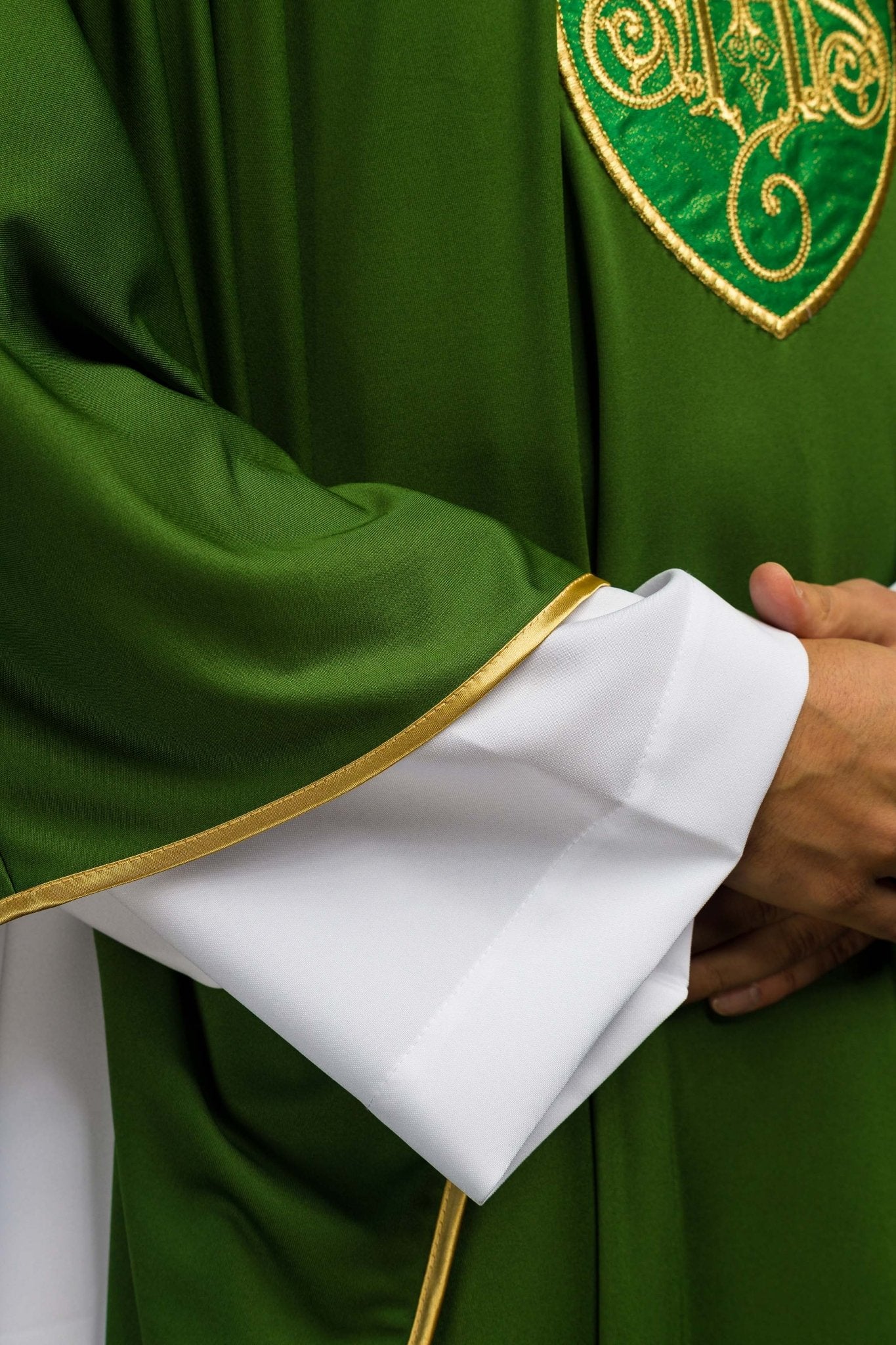 Chasuble embroidered with IHS lightweight SACROLITE knit fabric KOR/388/01/78 - CHASUBLES.COM