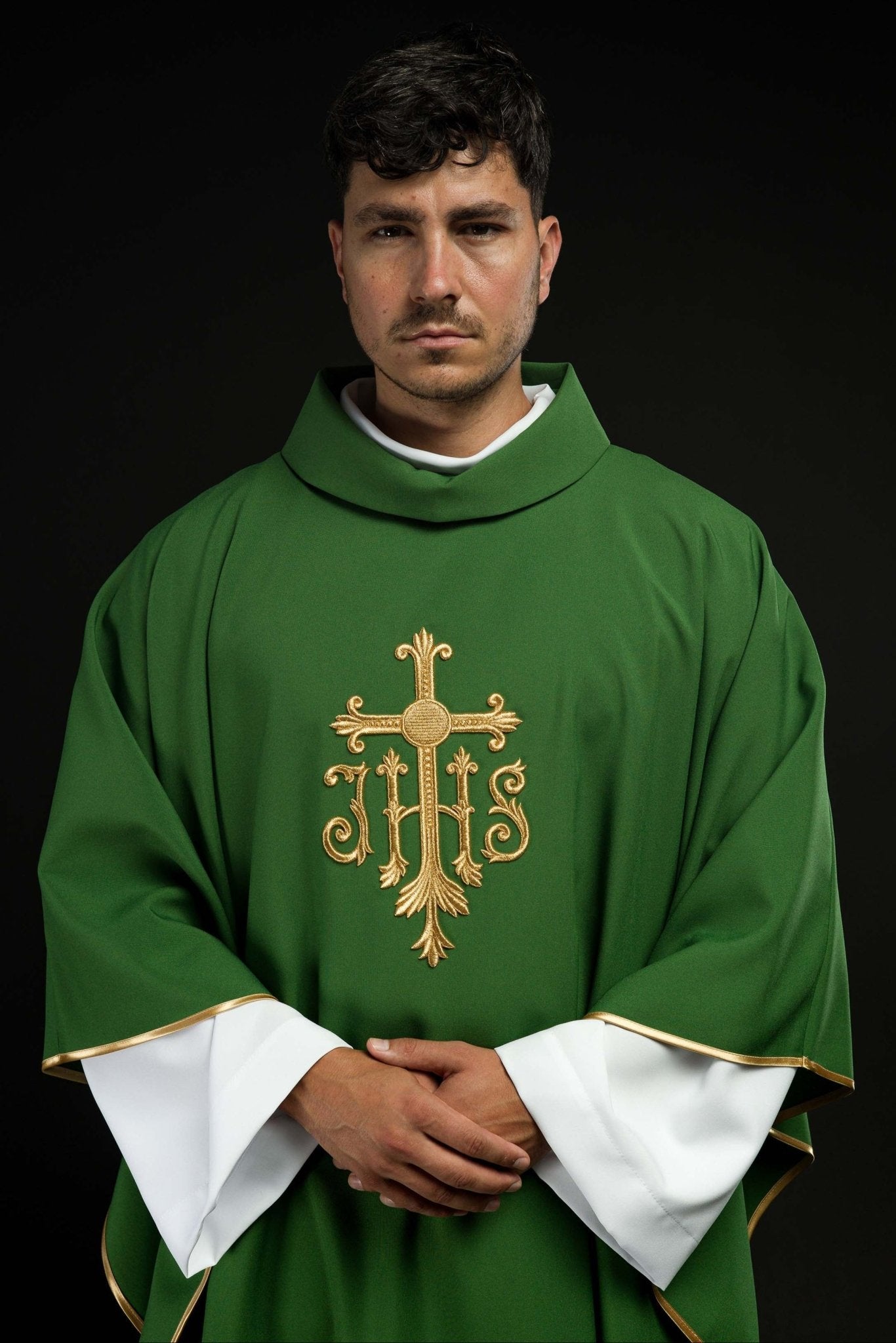 Chasuble embroidered with IHS symbol in green KOR/255/01/12 - CHASUBLES.COM