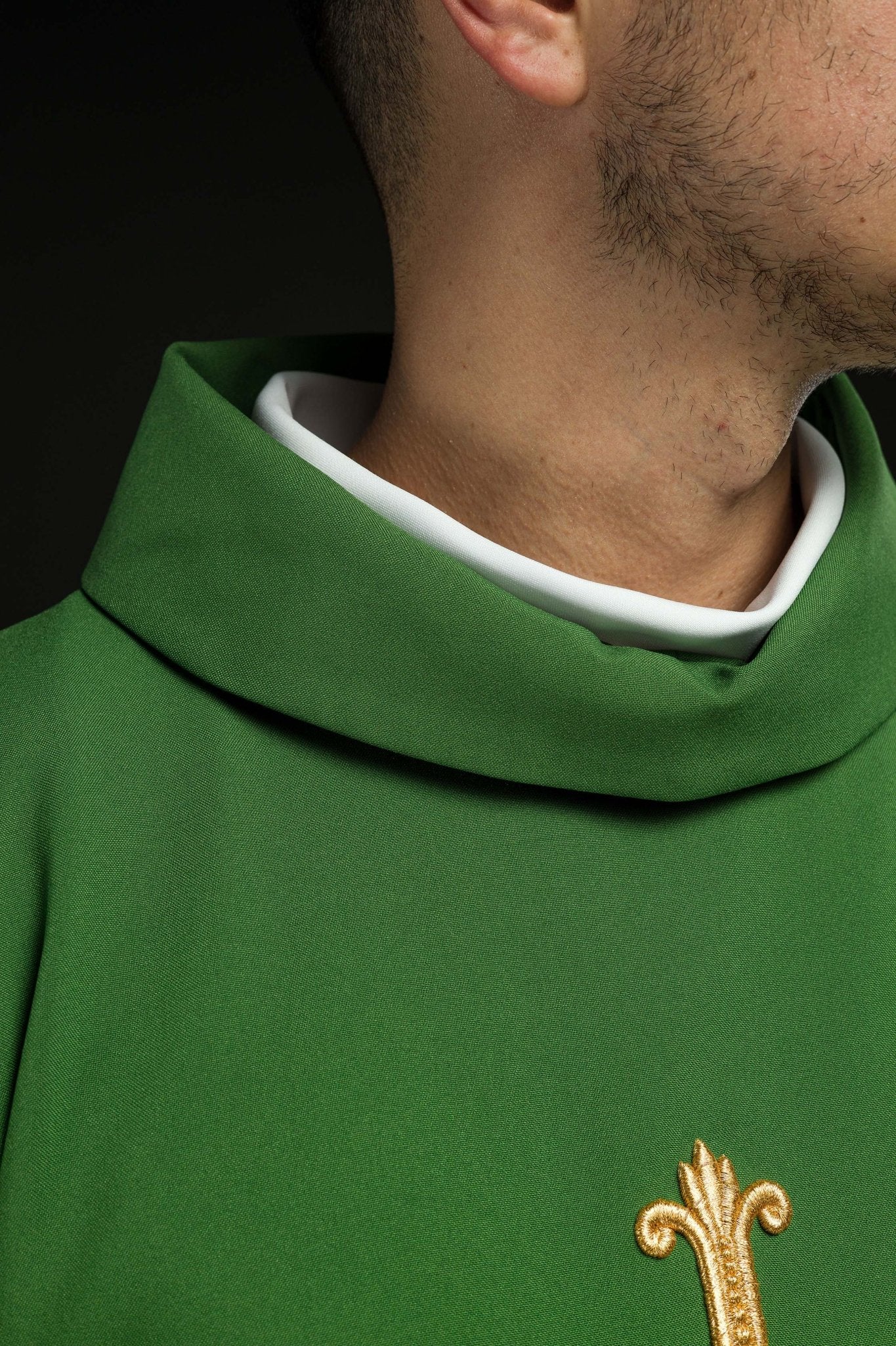 Chasuble embroidered with IHS symbol in green KOR/255/01/12 - CHASUBLES.COM