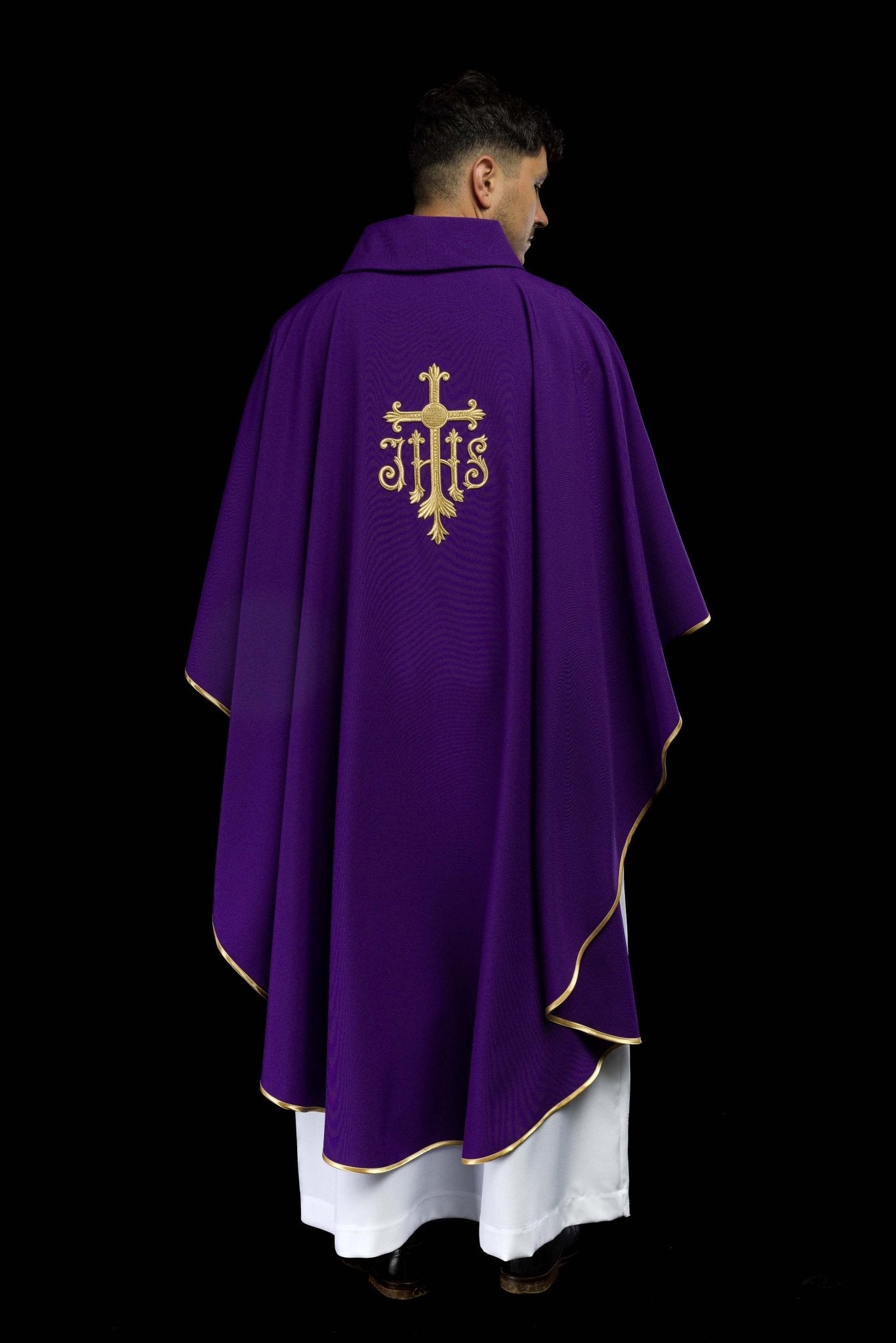 Chasuble embroidered with IHS symbol in purple KOR/255/03/12 - CHASUBLES.COM