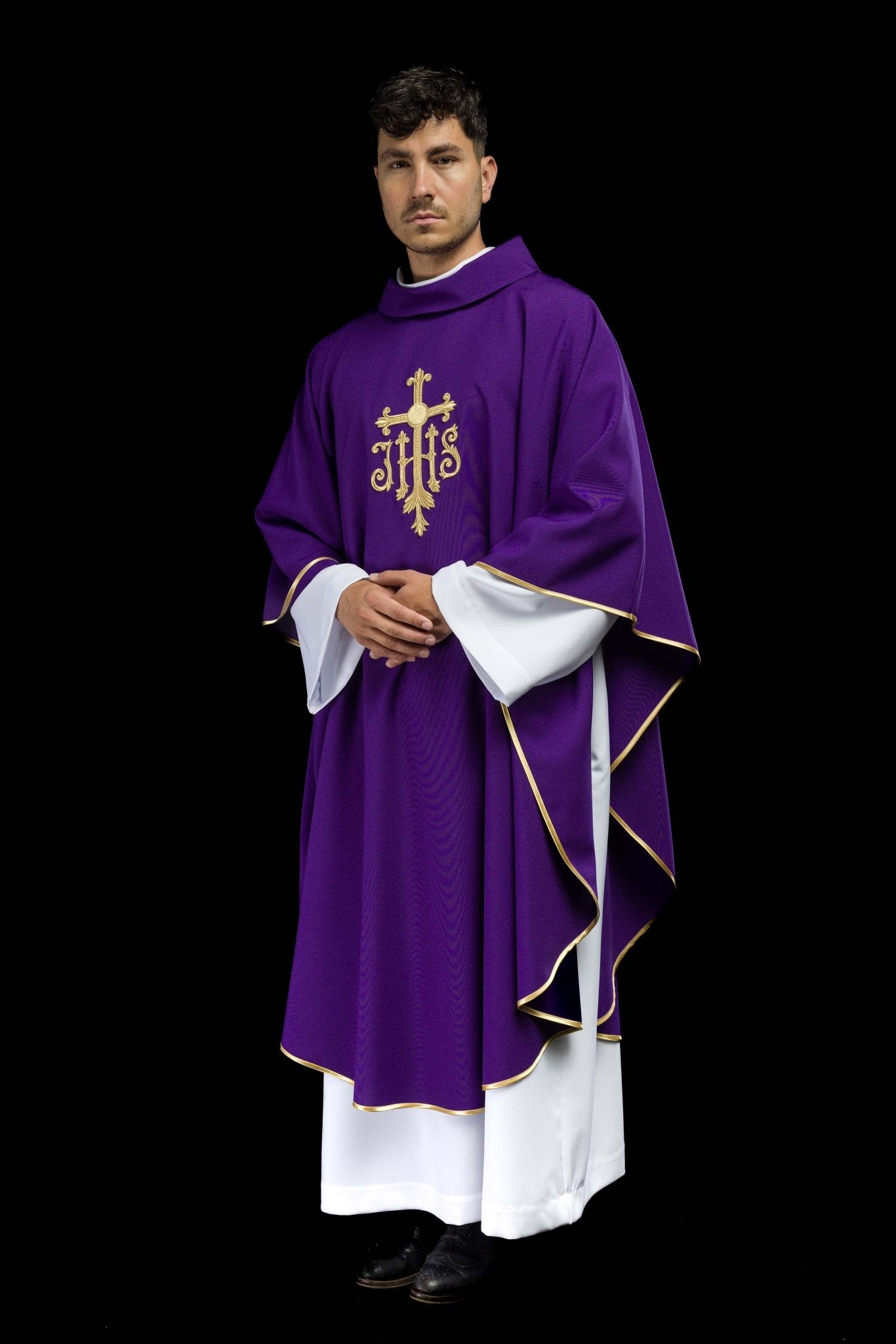 Chasuble embroidered with IHS symbol in purple KOR/255/03/12 - CHASUBLES.COM