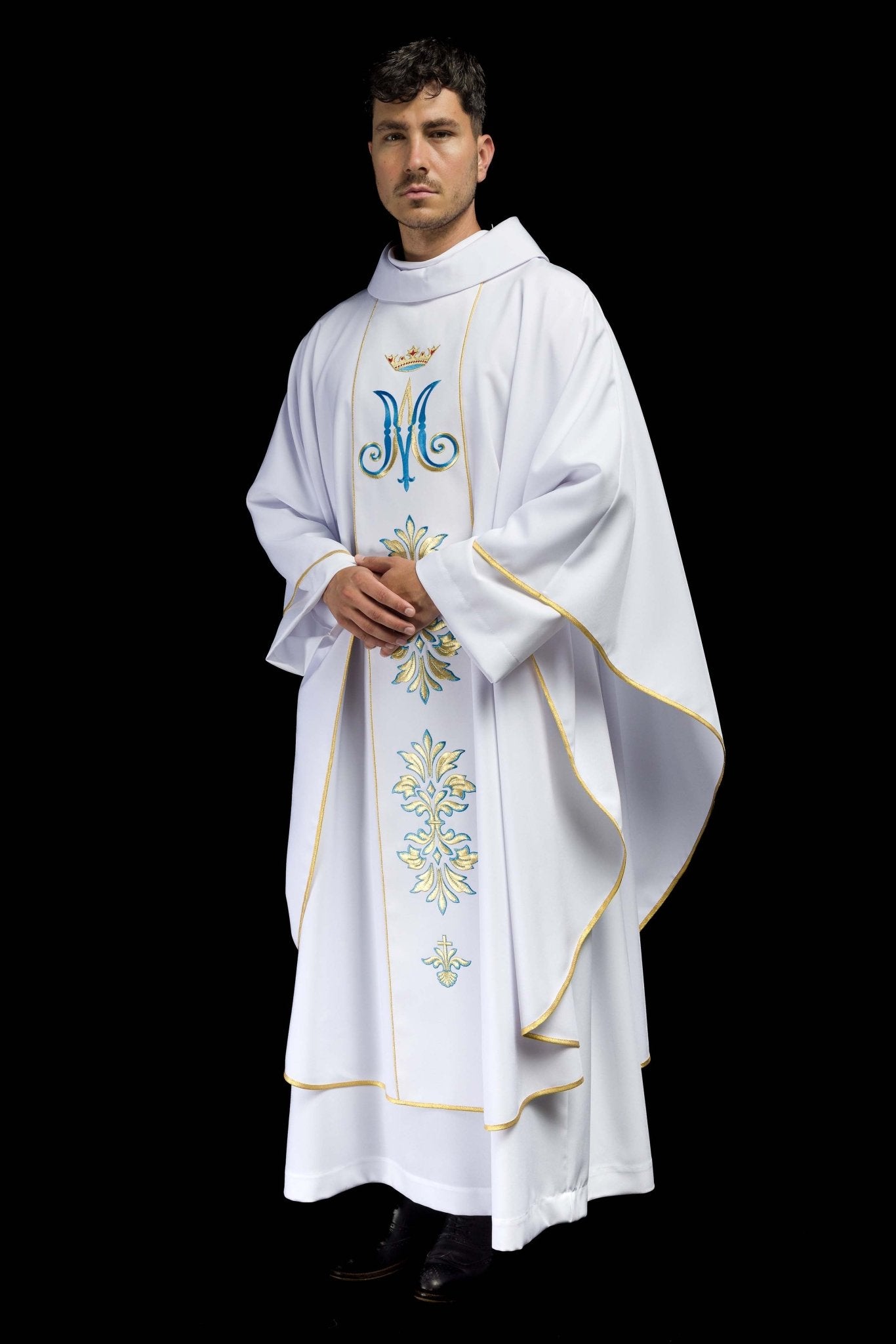 Chasuble embroidered with Mary motif in White KOR/061/04/01 BIAŁY - CHASUBLES.COM
