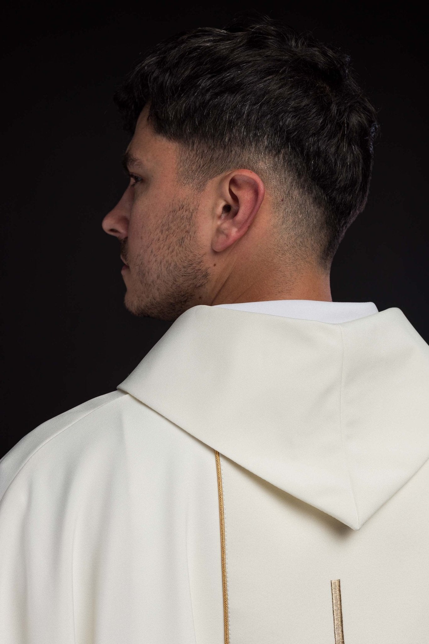 Chasuble embroidered with motifs of cross and wheat in ecru KOR/114/05/01 ECRU - CHASUBLES.COM