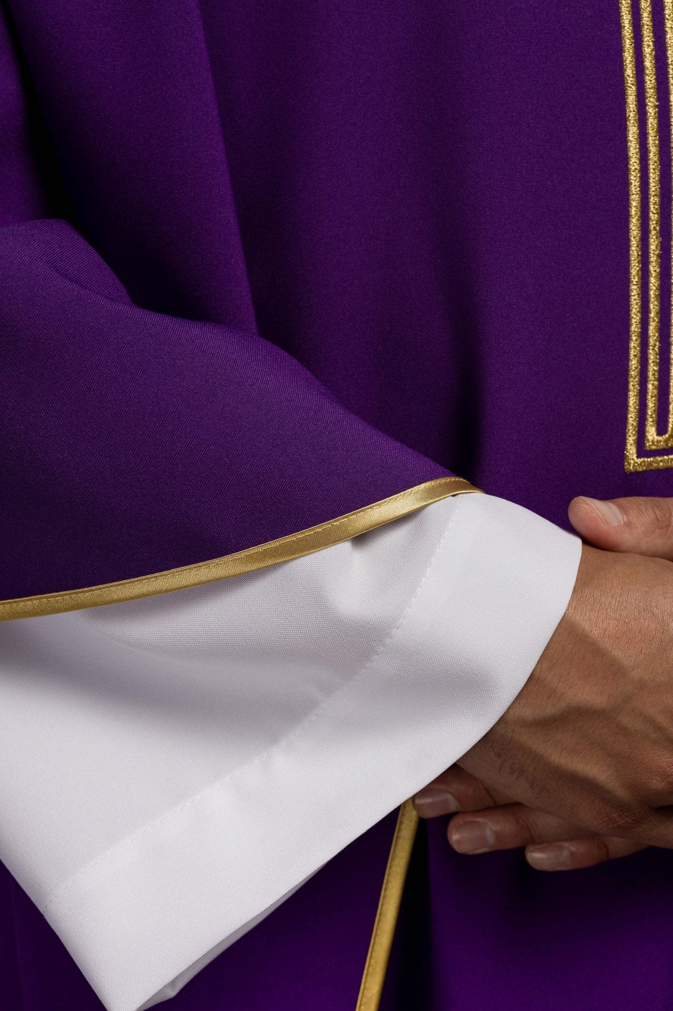 Chasuble embroidered with Purple Cross KOR/018/03/12 FIOLET - HAFTINAUSA.COM