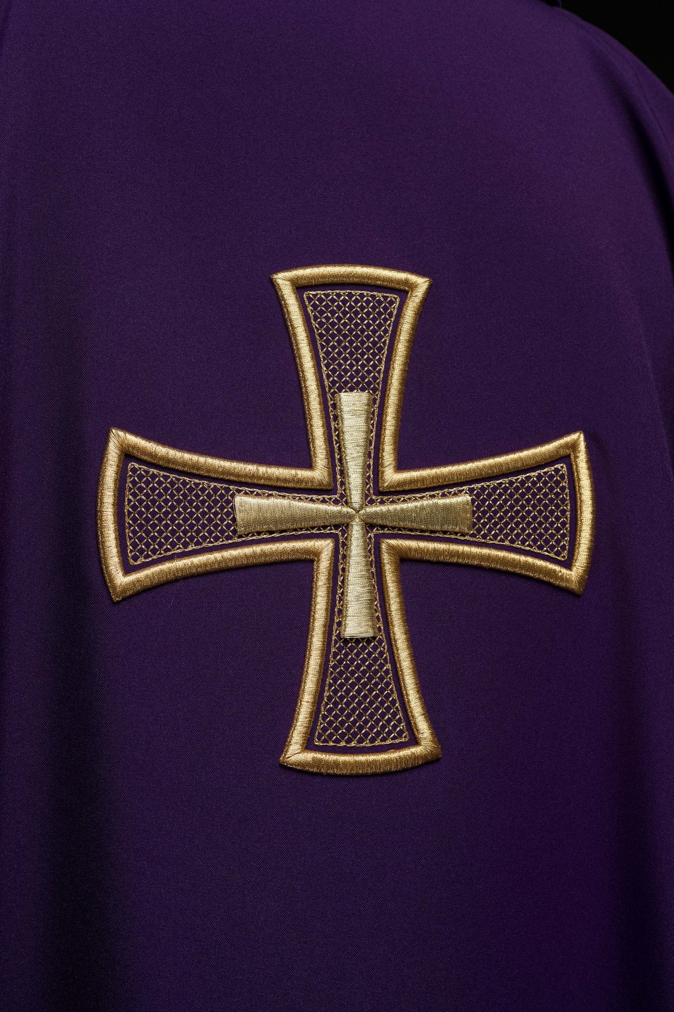 Chasuble embroidered with Purple Cross KOR/258/03/12 - CHASUBLES.COM