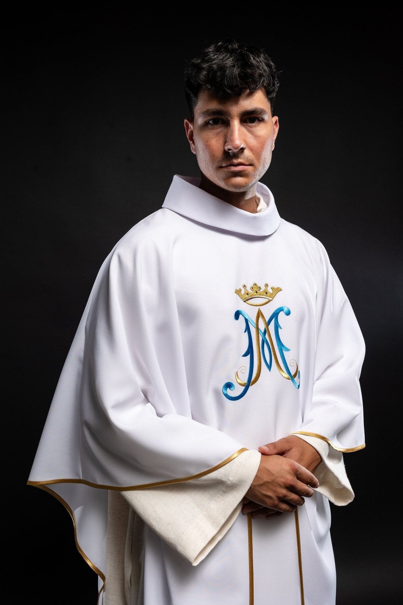 Chasuble in ecru with cross embroidery KOR/090/04/12 BIAŁY - HAFTINAUSA.COM