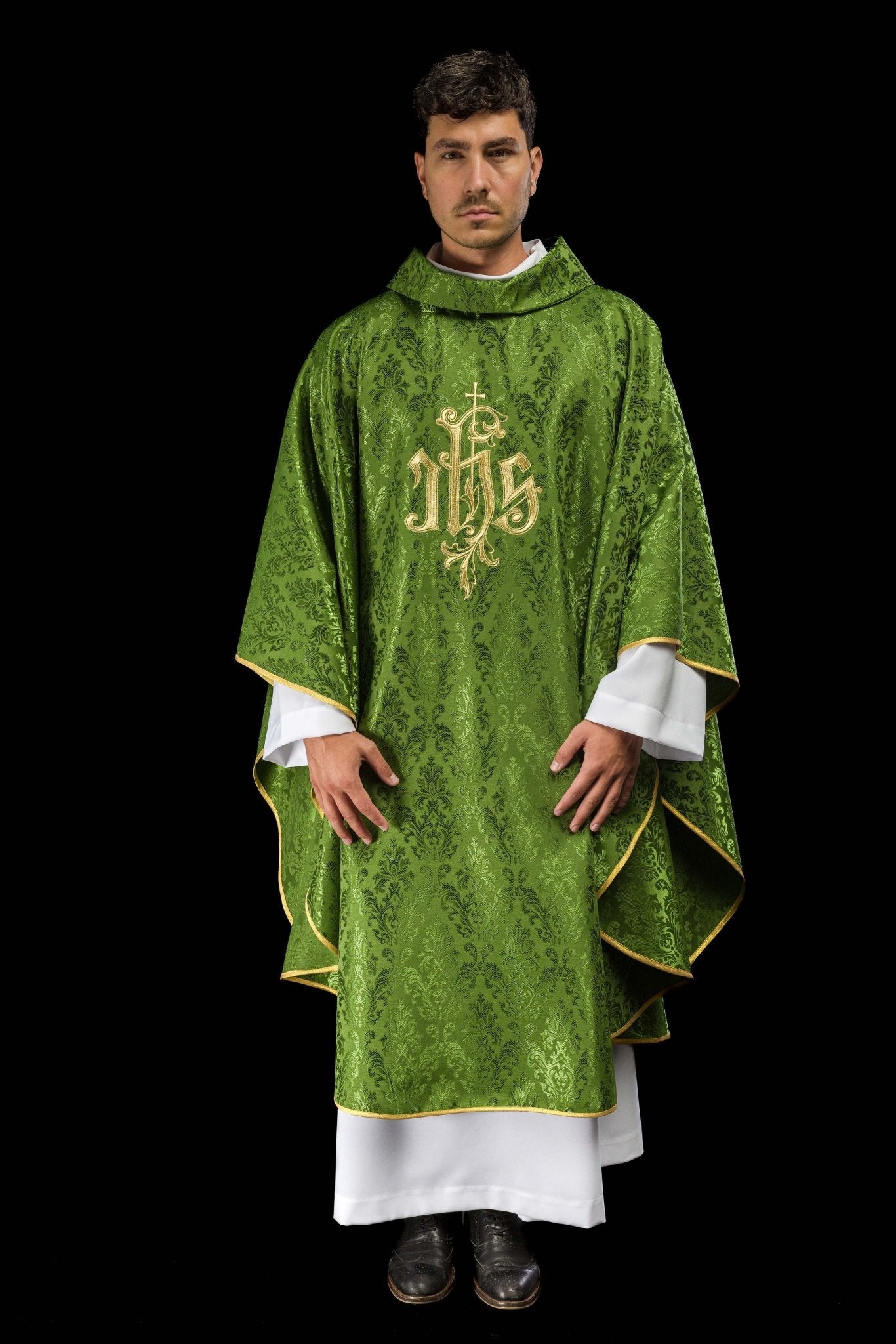 Chasuble made of green floral ornamental texture with classic IHS LE/7032/01 - CHASUBLES.COM