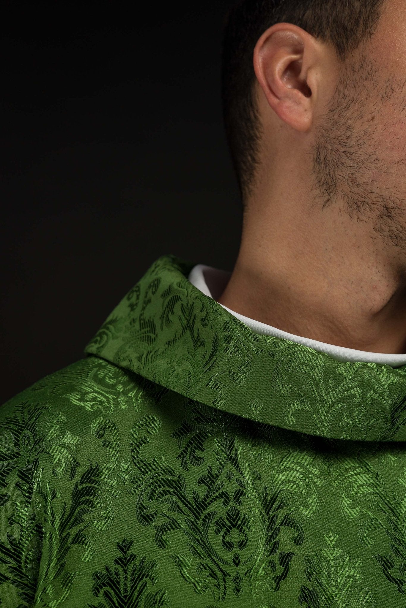Chasuble made of green floral ornamental texture with classic IHS LE/7032/01 - CHASUBLES.COM