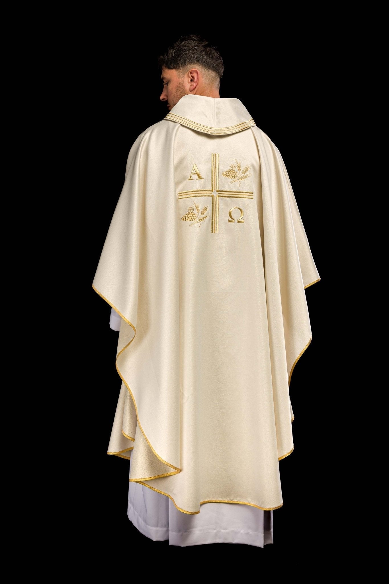 Chasuble with embroidered cross and motifs of Alpha and Omega and ears in ecru color S - 7053 - 05 - 54 - HAFTINAUSA.COM