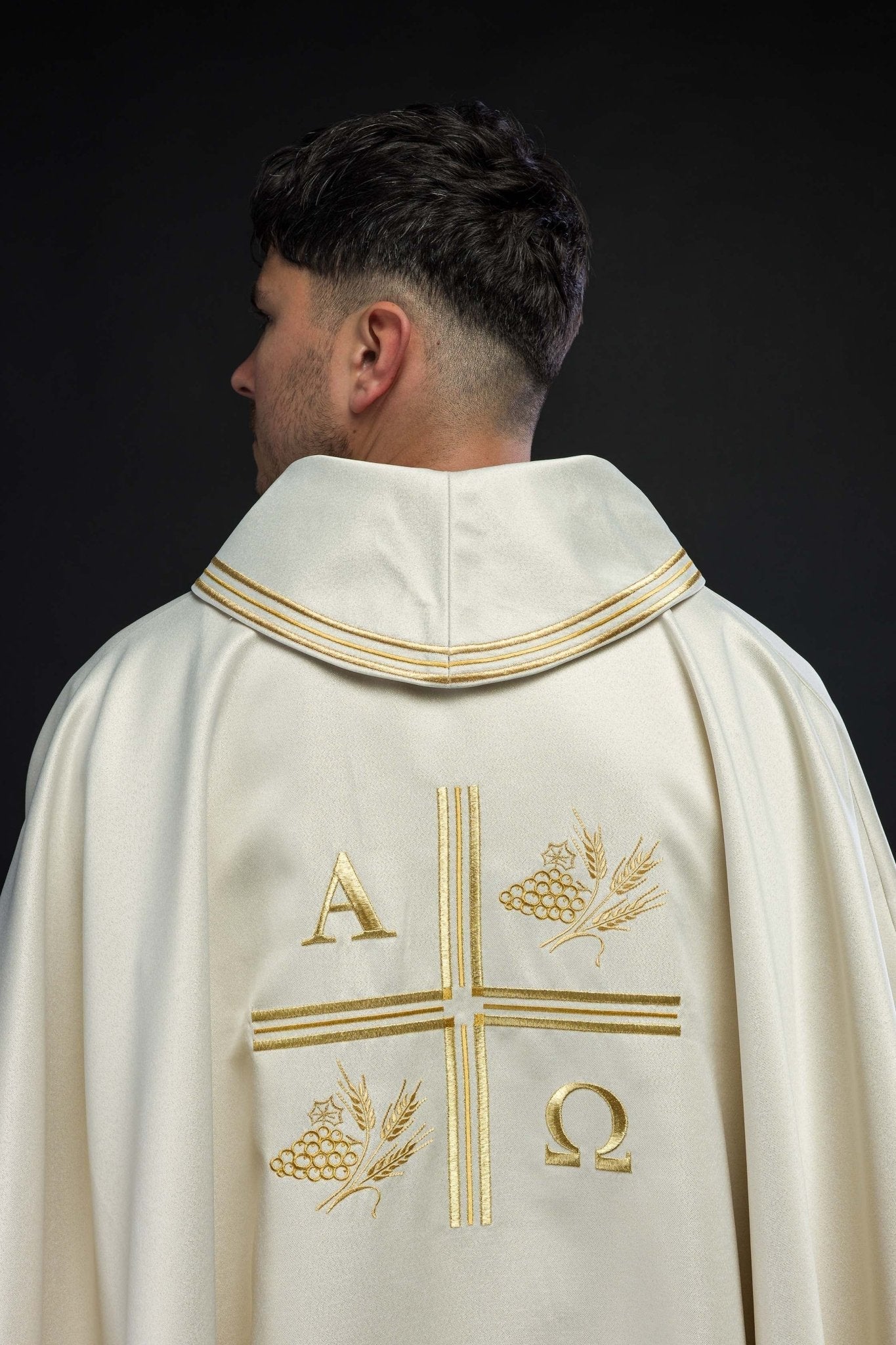 Chasuble with embroidered cross and motifs of Alpha and Omega and ears in ecru color S - 7053 - 05 - 54 - HAFTINAUSA.COM