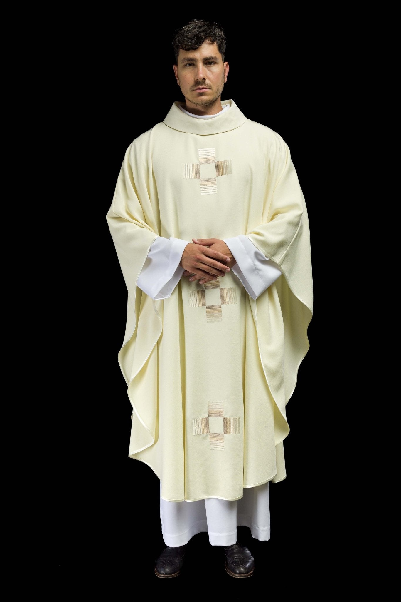 Chasuble with embroidered crosses in ecru color HA7033-05 ECRU - CHASUBLES.COM