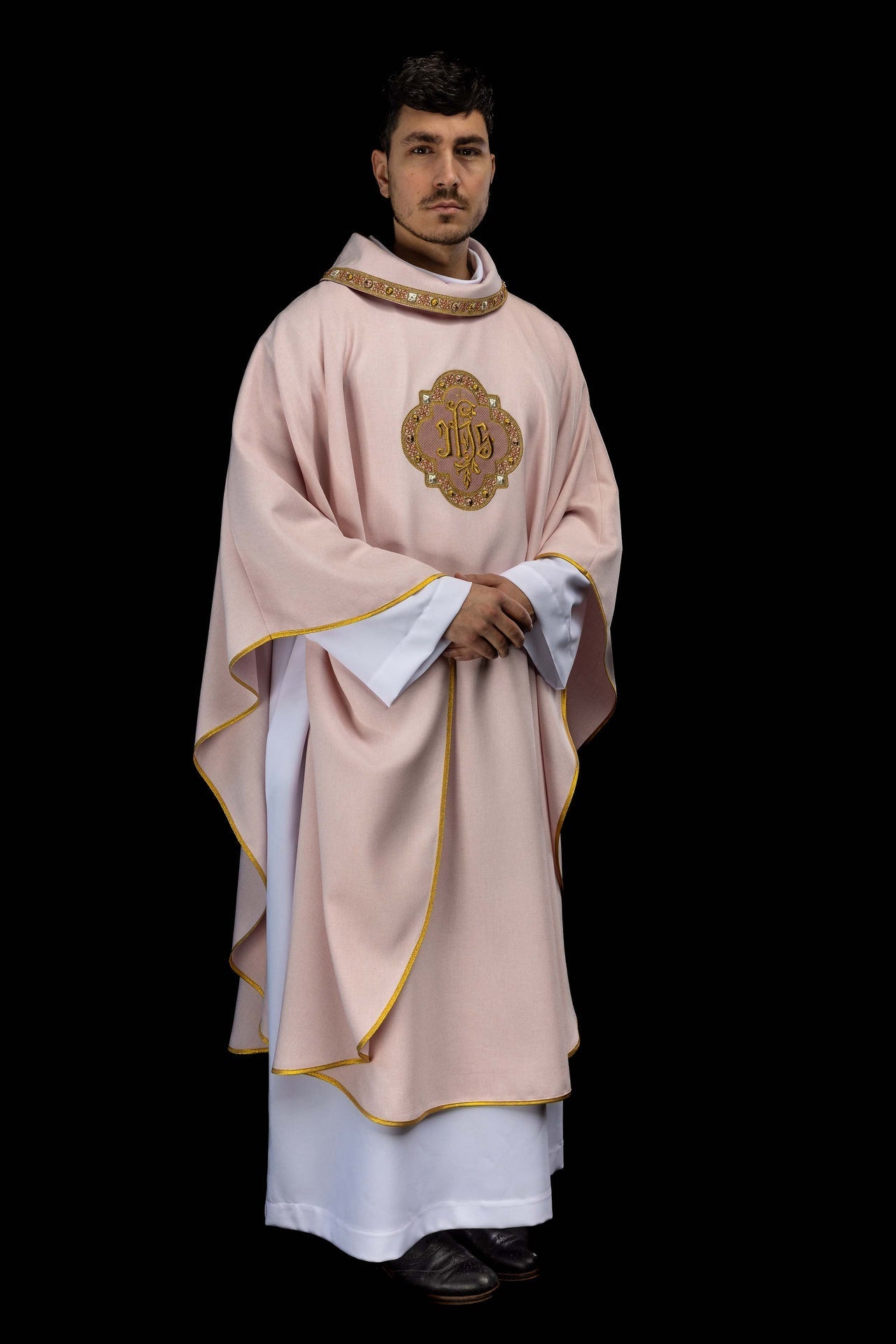 Chasuble with pink trim around the IHS embroidery and collar S-7073-08-70 - CHASUBLES.COM